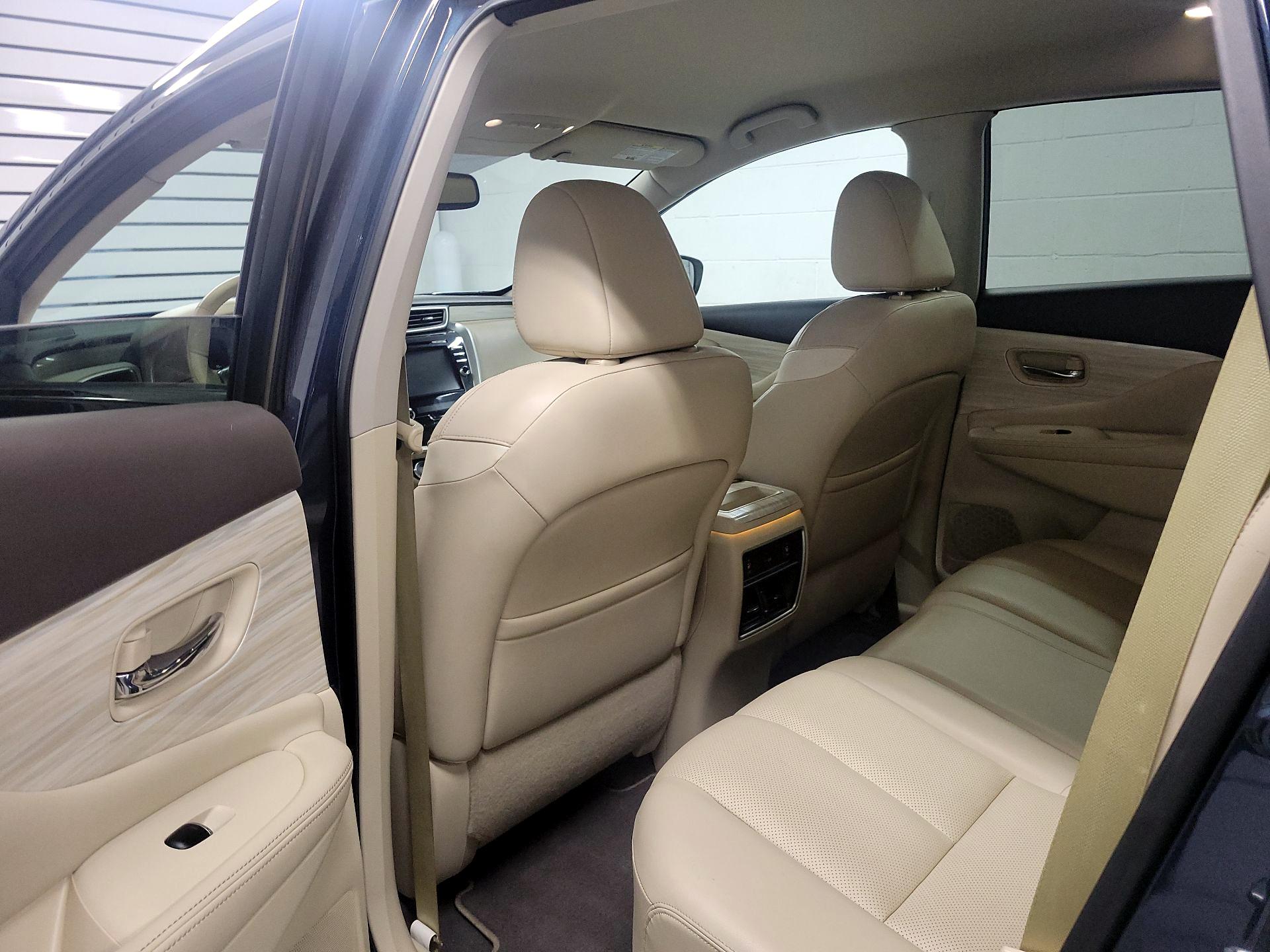 Thumbnail: 2016 Nissan Murano - 18