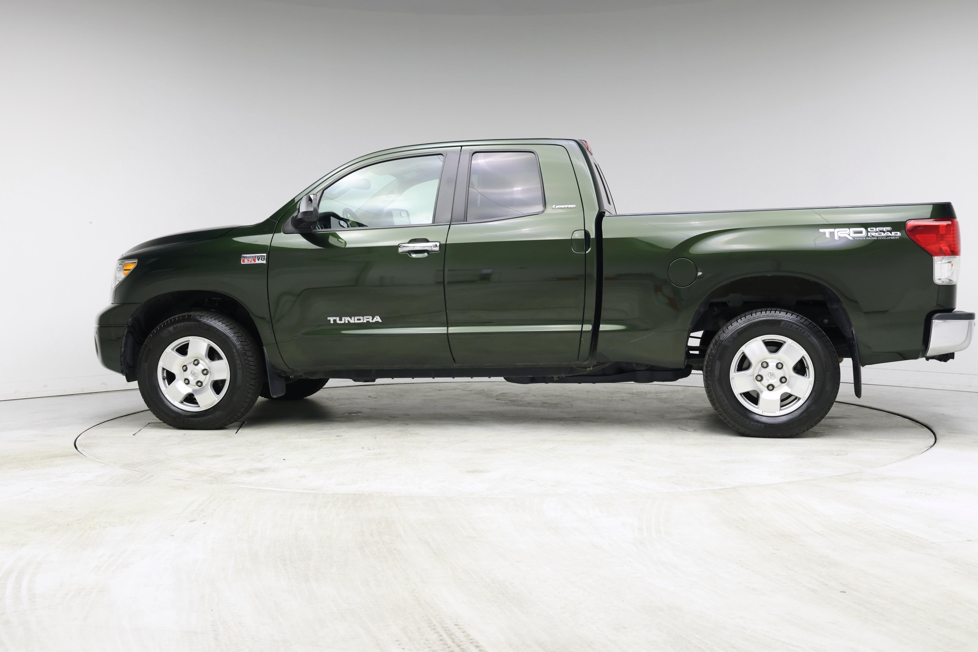 Thumbnail: 2013 Toyota Tundra - 3
