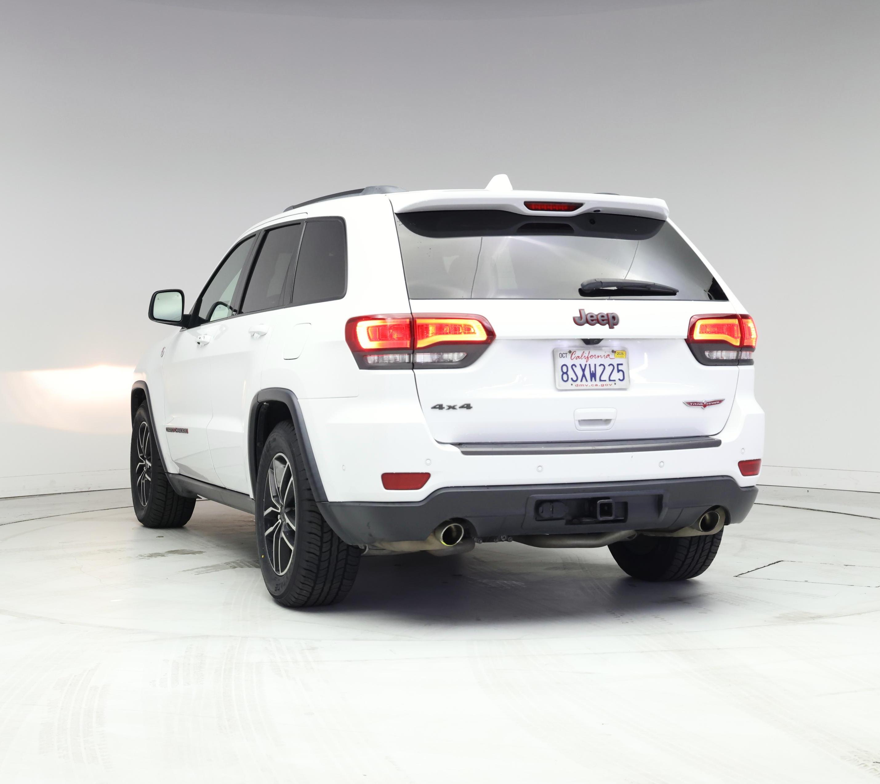 Thumbnail: 2020 Jeep Grand Cherokee - 2