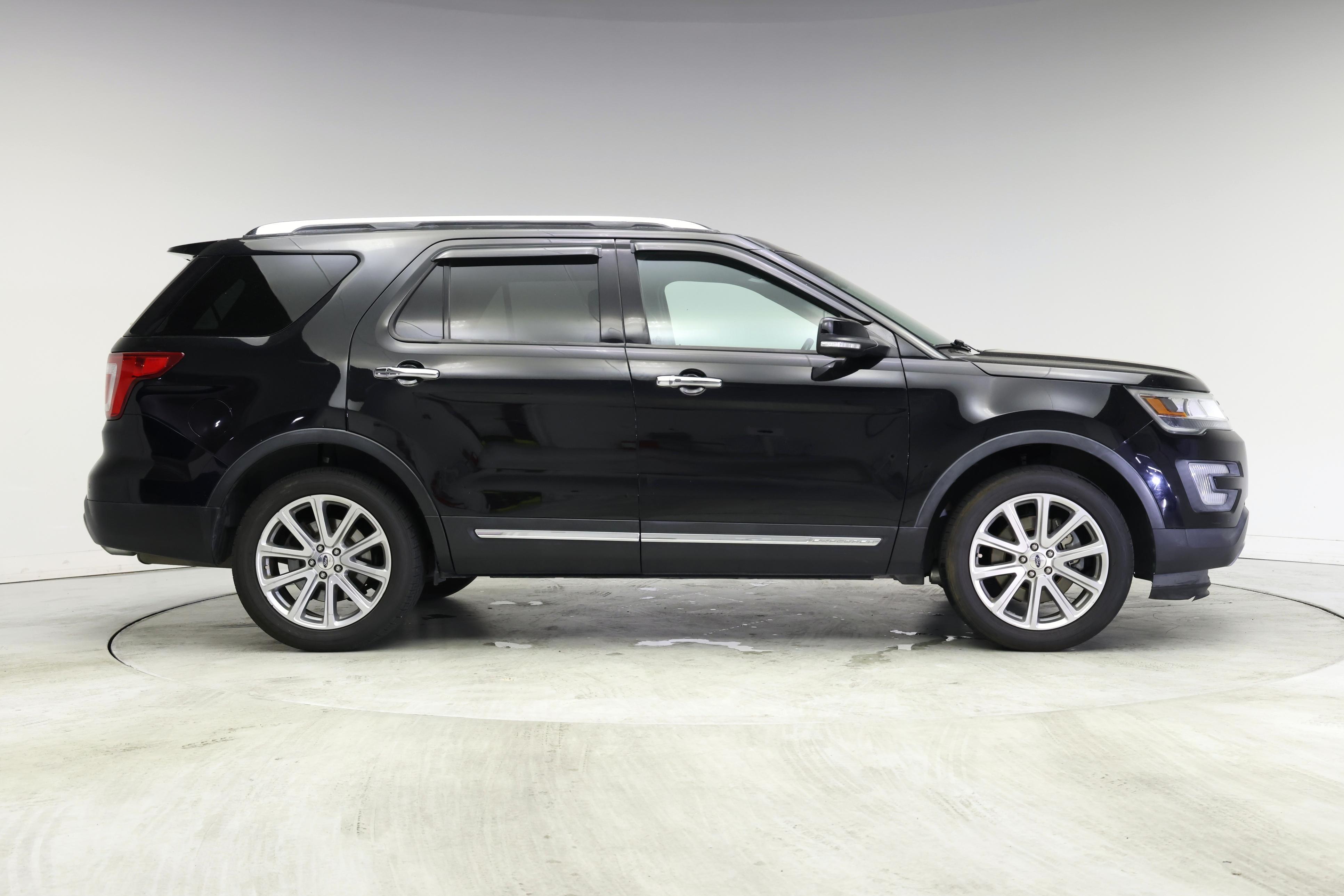 Thumbnail: 2016 Ford Explorer - 7