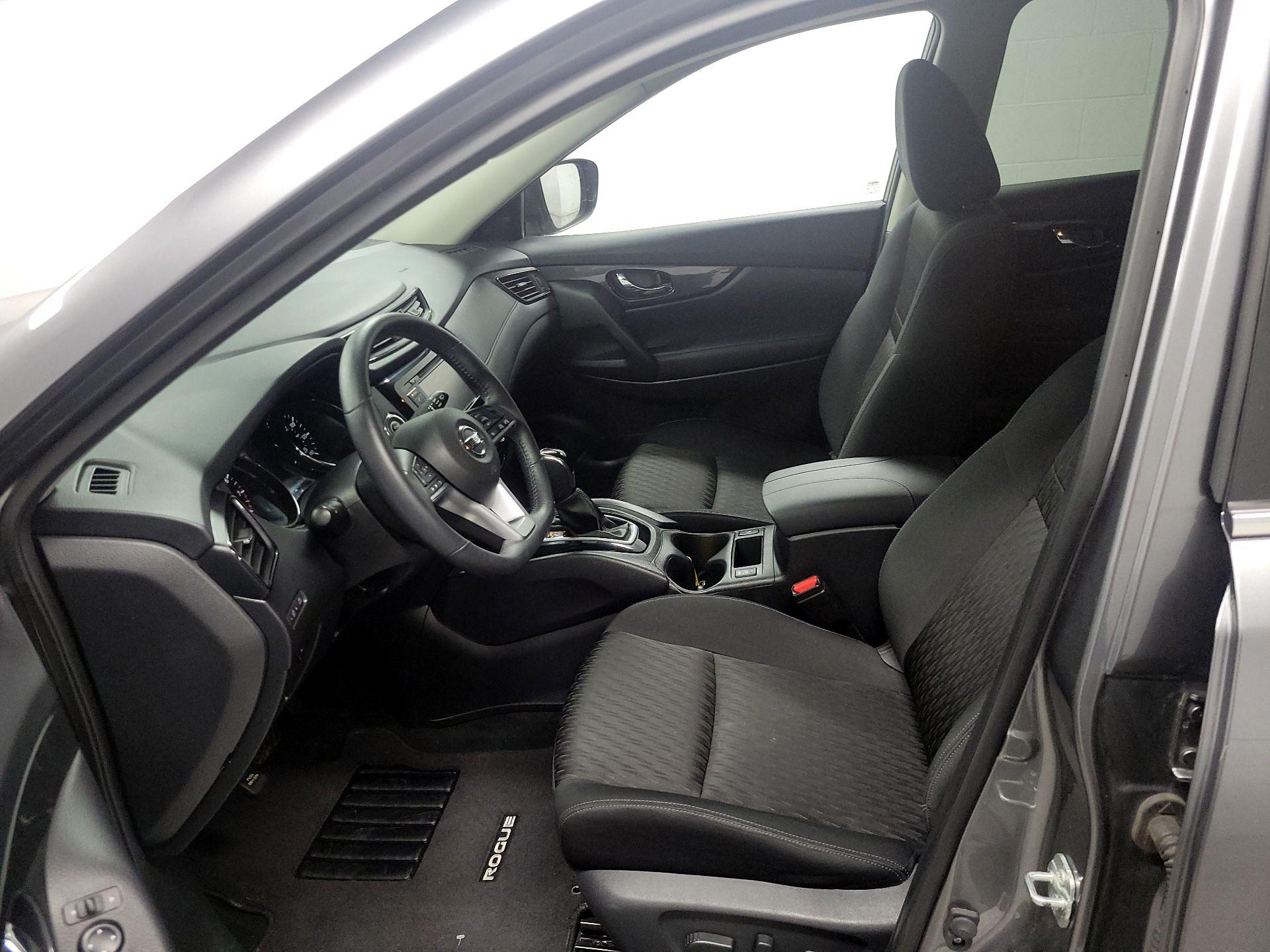Thumbnail: 2019 Nissan Rogue - 11