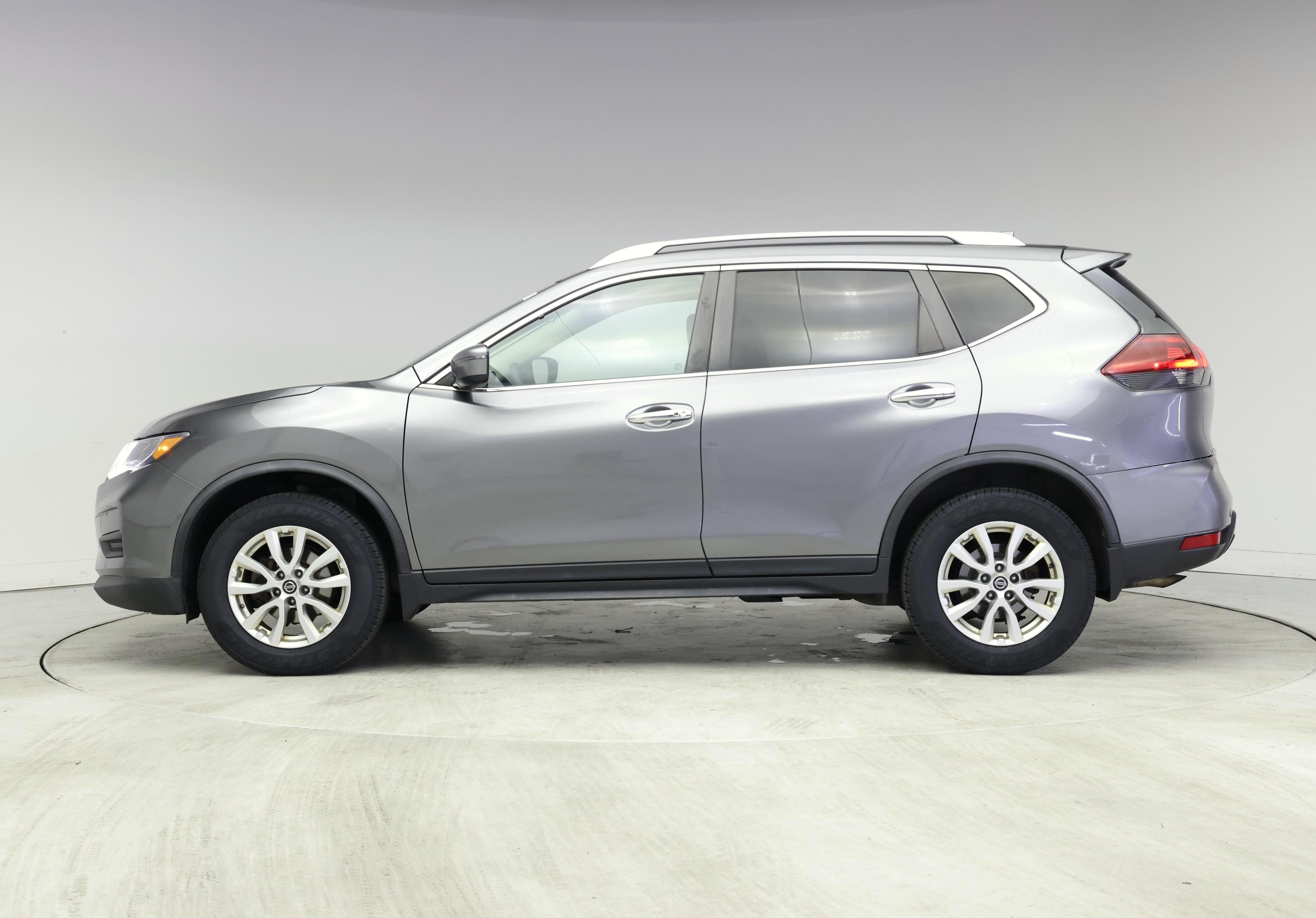 Thumbnail: 2019 Nissan Rogue - 3