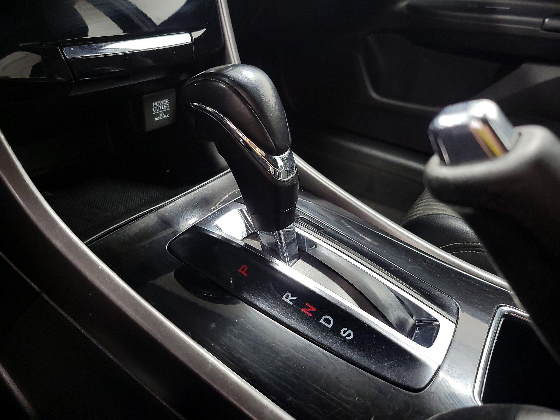 Thumbnail: 2016 Honda Accord - 16