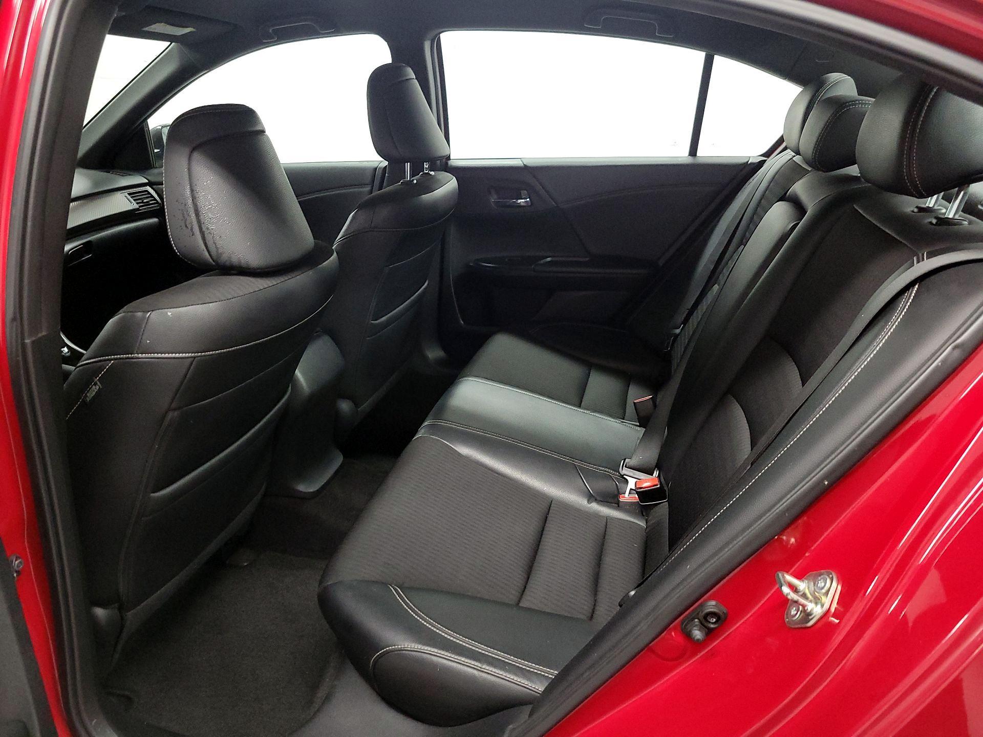 Thumbnail: 2016 Honda Accord - 17