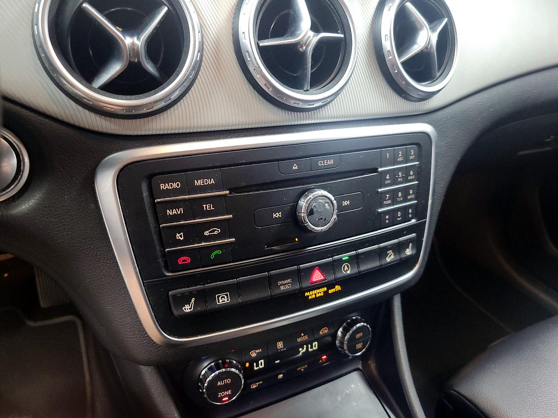 Thumbnail: 2016 Mercedes-Benz GLA - 13