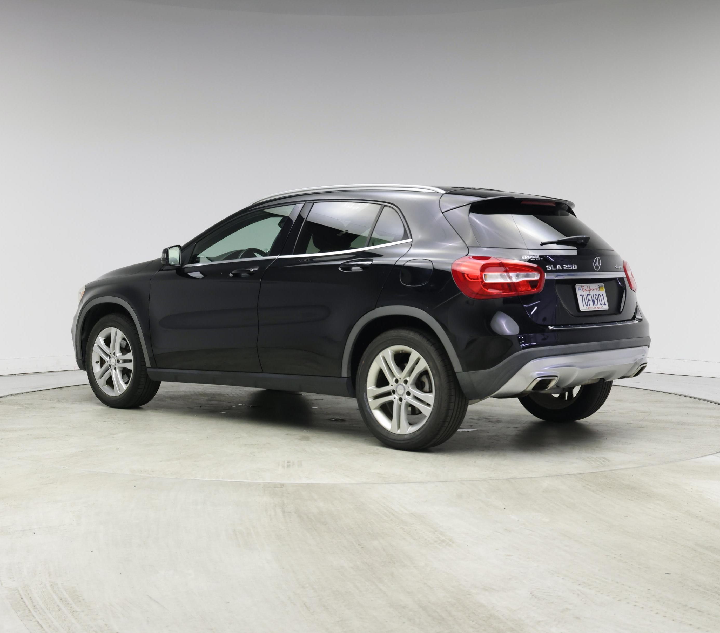 Thumbnail: 2016 Mercedes-Benz GLA - 2