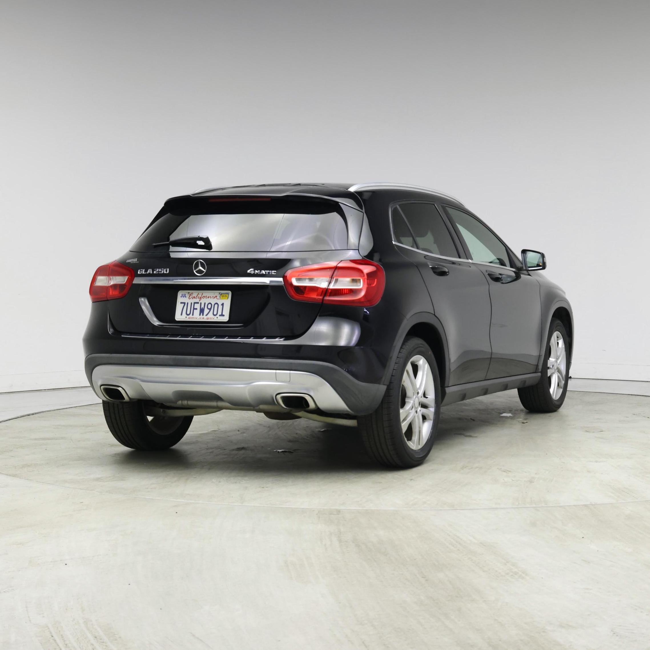 Thumbnail: 2016 Mercedes-Benz GLA - 8