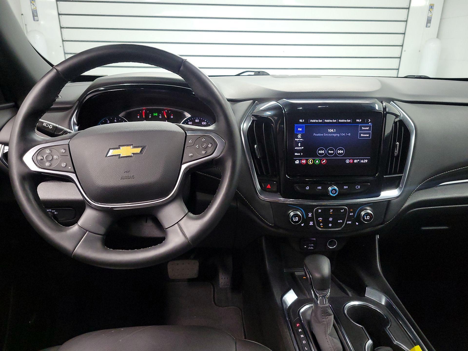 Thumbnail: 2023 Chevrolet Traverse - 9