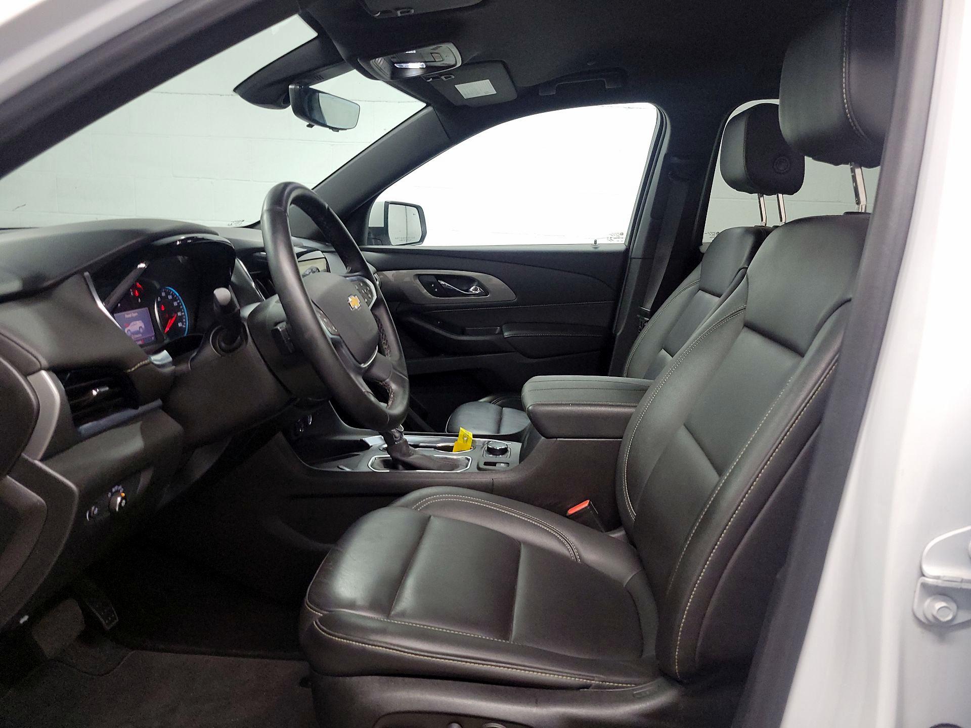 Thumbnail: 2023 Chevrolet Traverse - 11
