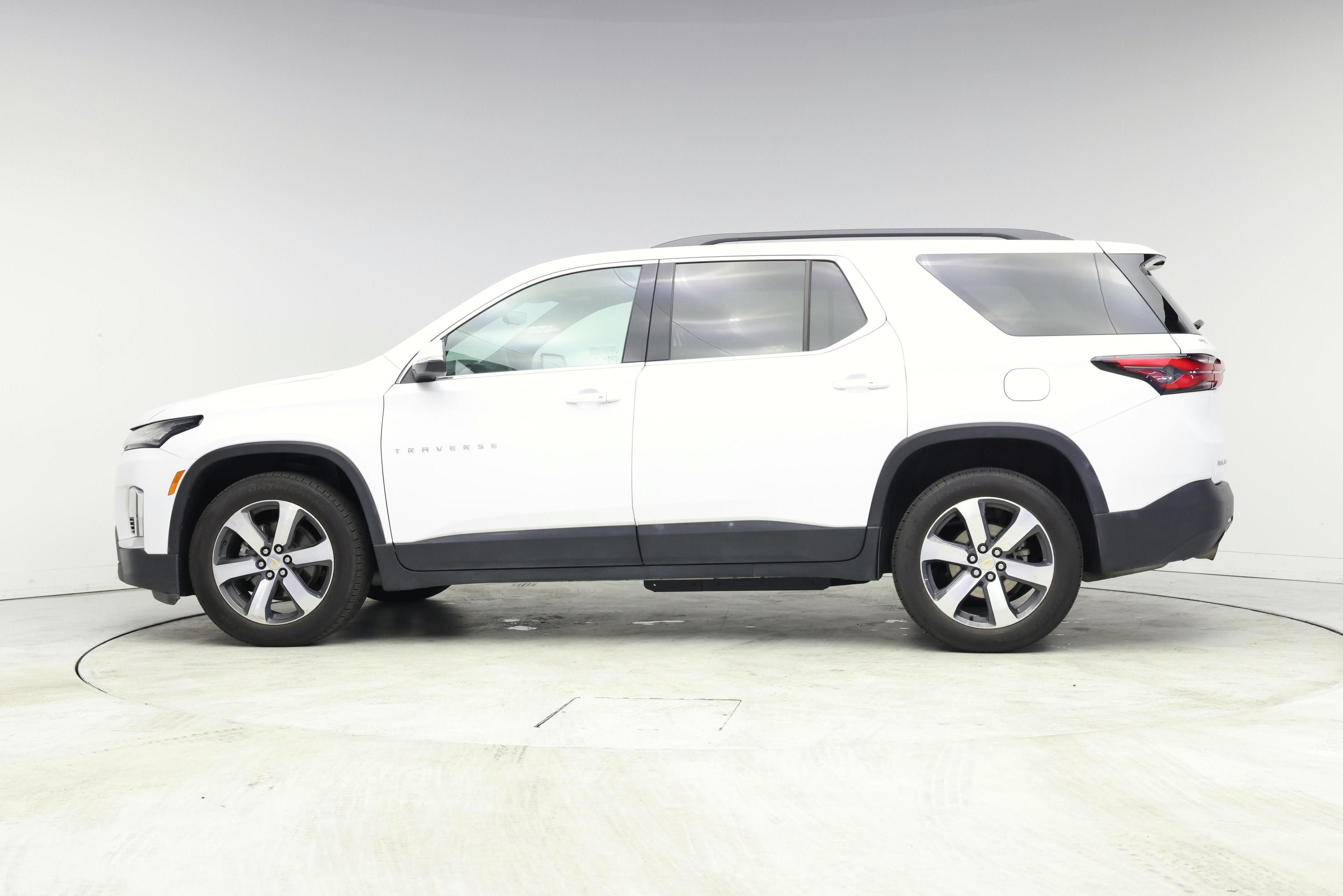 Thumbnail: 2023 Chevrolet Traverse - 3