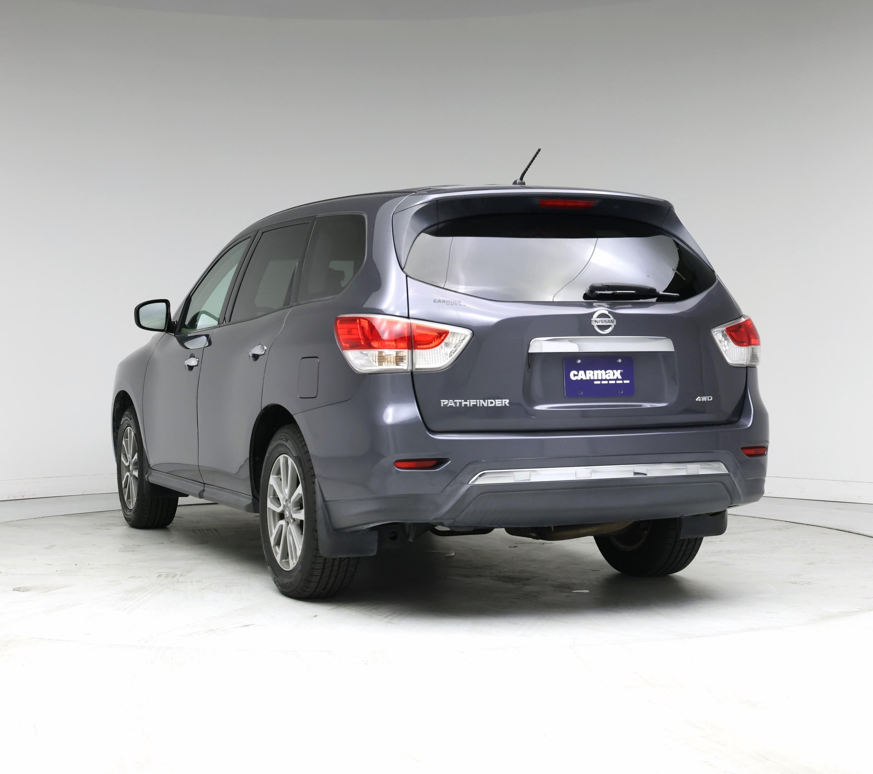 Thumbnail: 2013 Nissan Pathfinder - 2