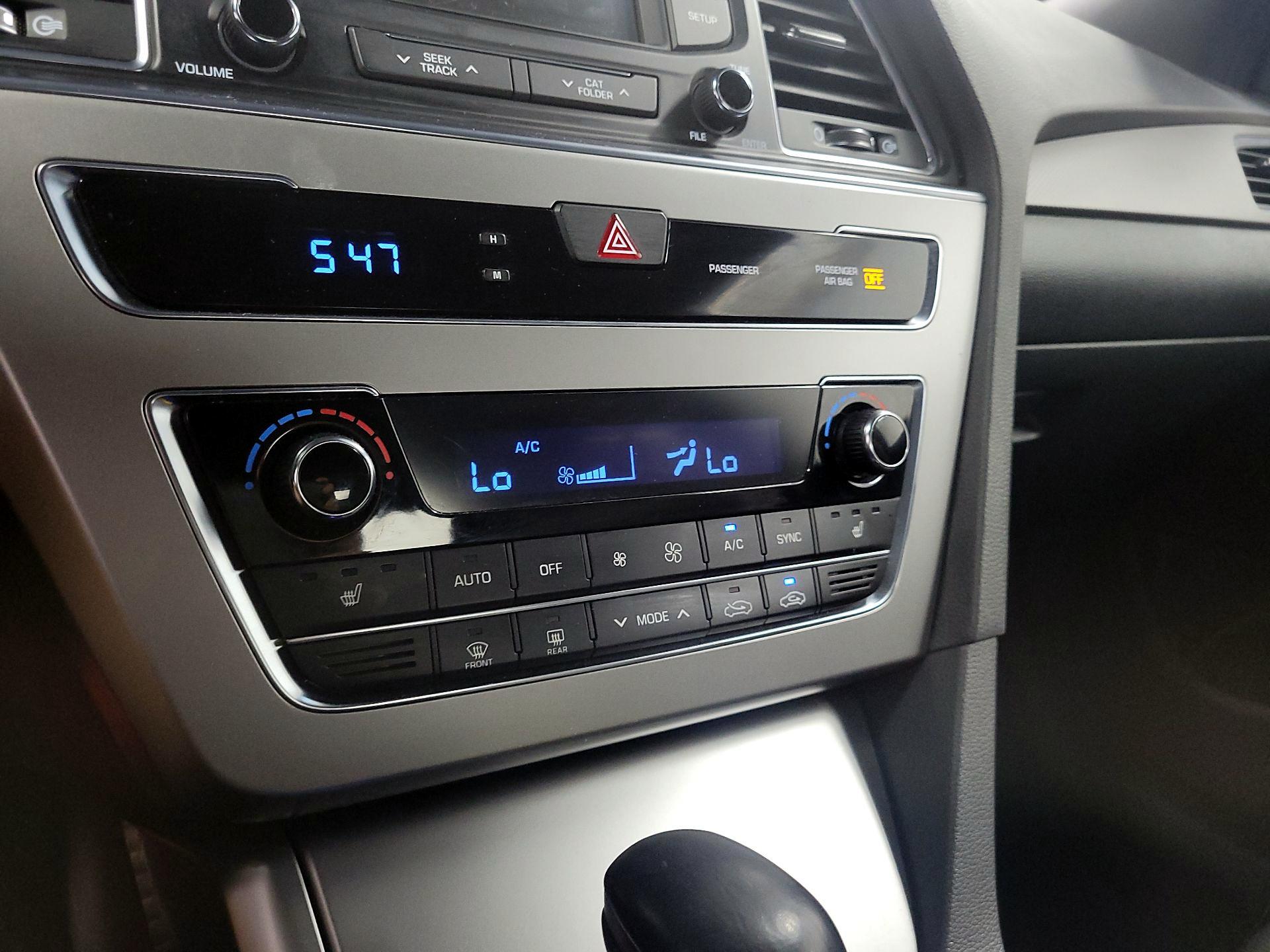 Thumbnail: 2015 Hyundai Sonata - 15