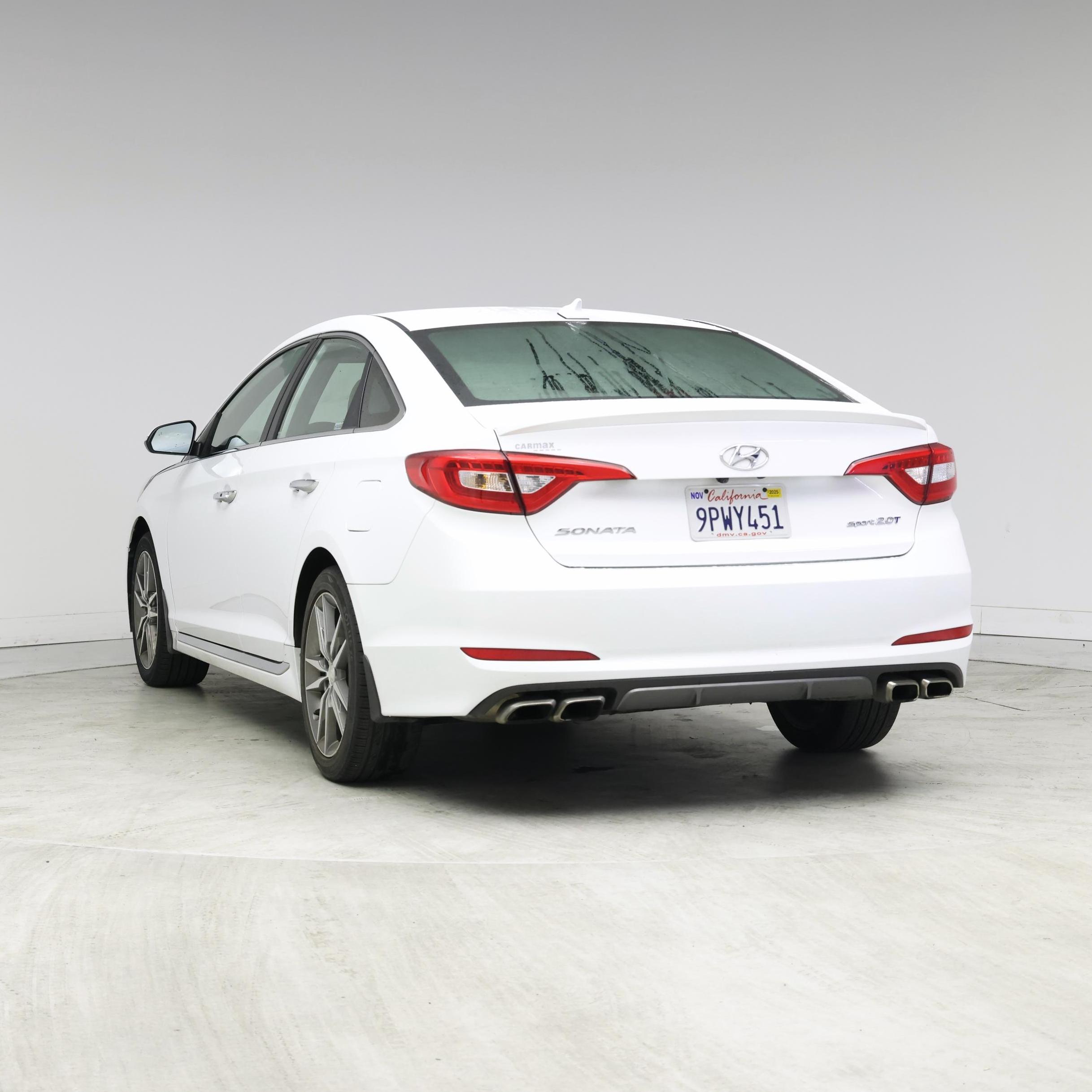 Thumbnail: 2015 Hyundai Sonata - 2