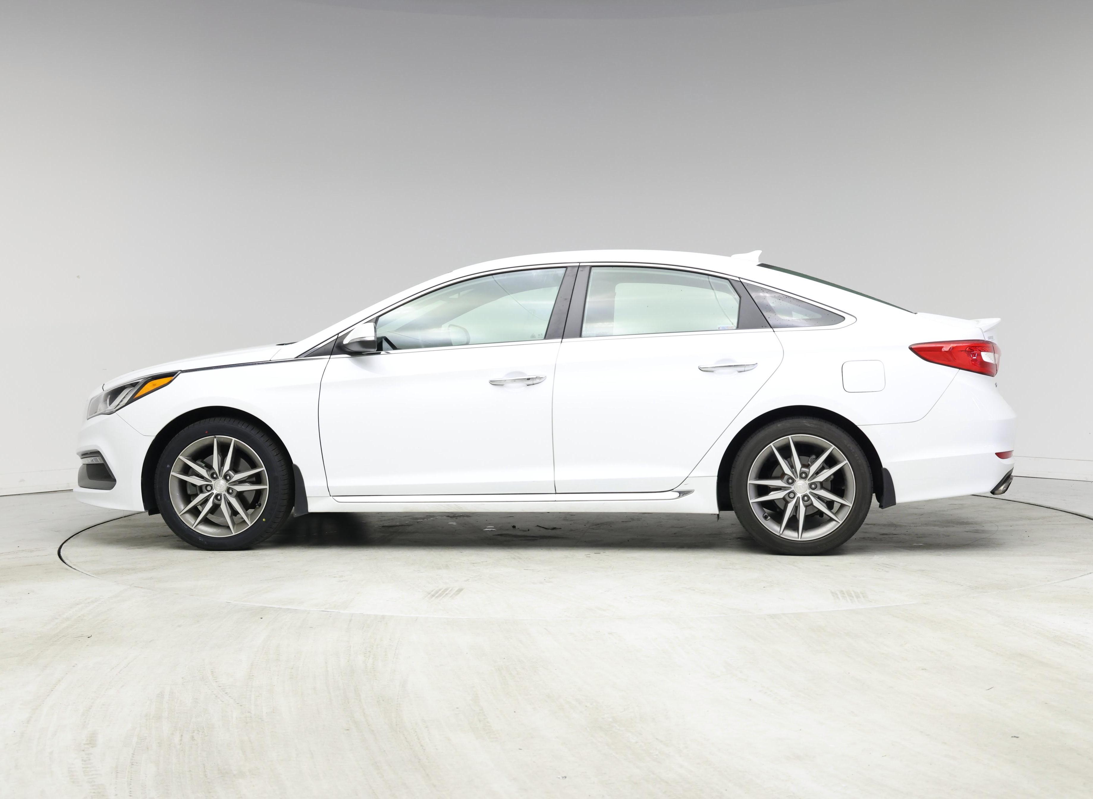 Thumbnail: 2015 Hyundai Sonata - 3