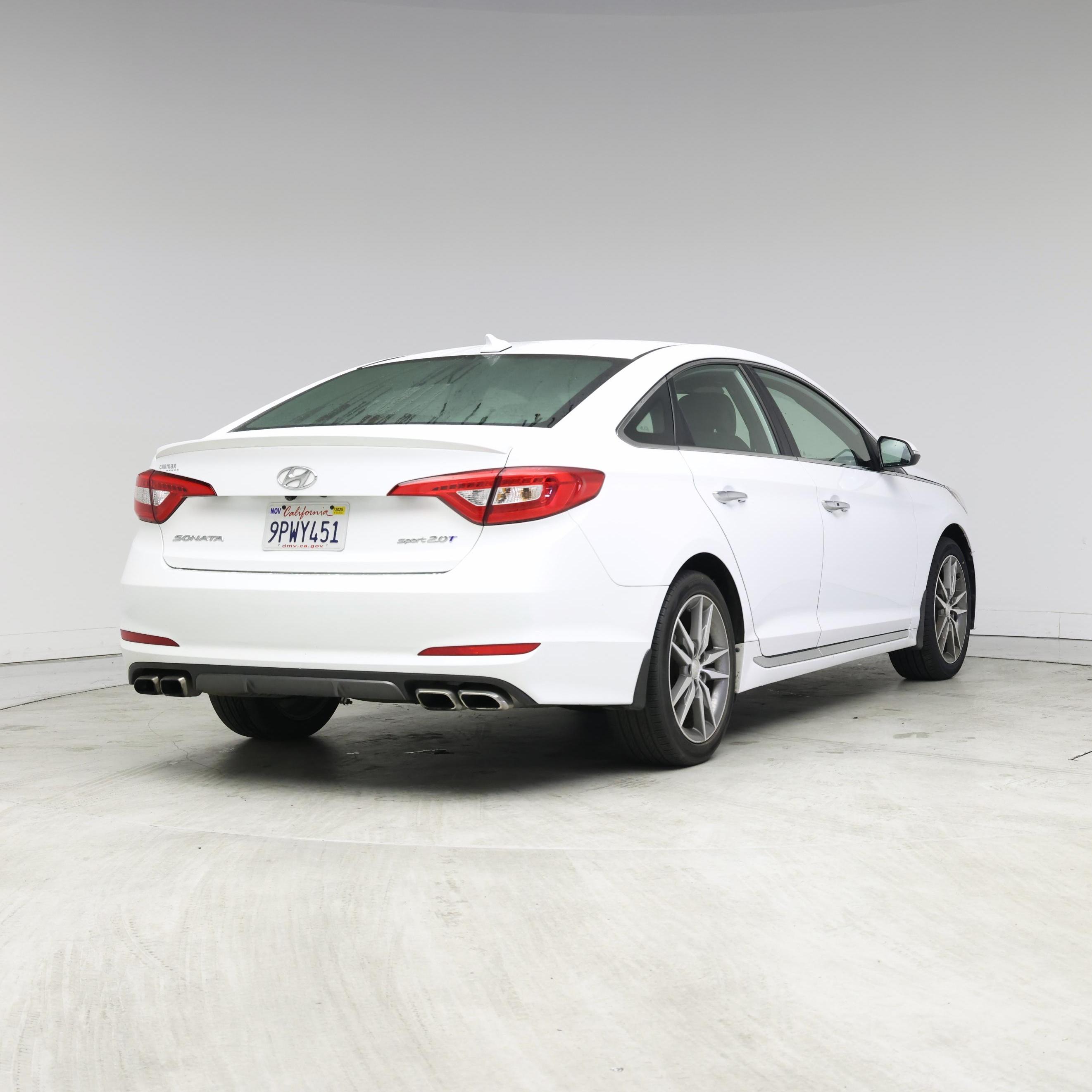 Thumbnail: 2015 Hyundai Sonata - 8
