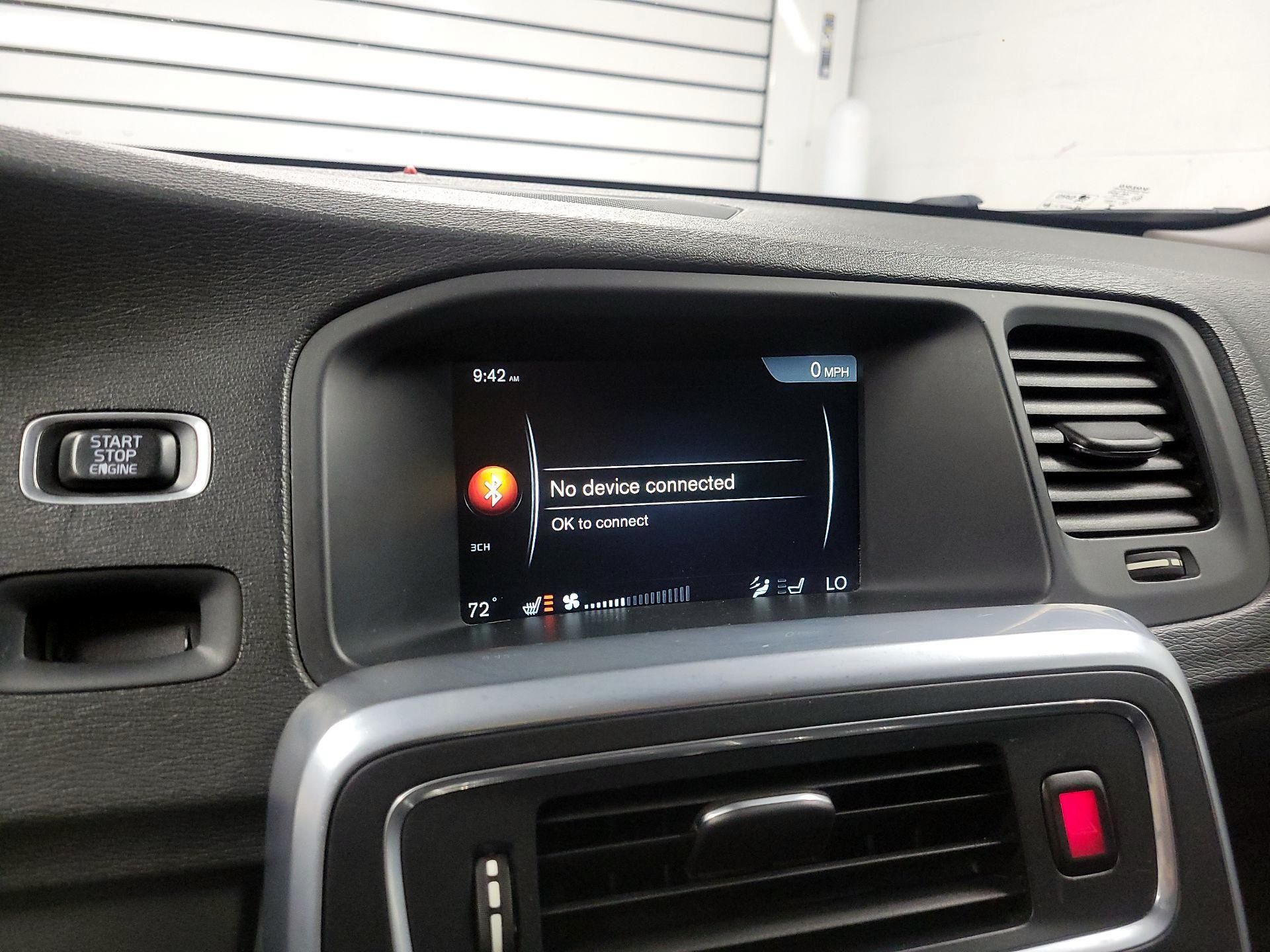 Thumbnail: 2015 Volvo V60 - 15