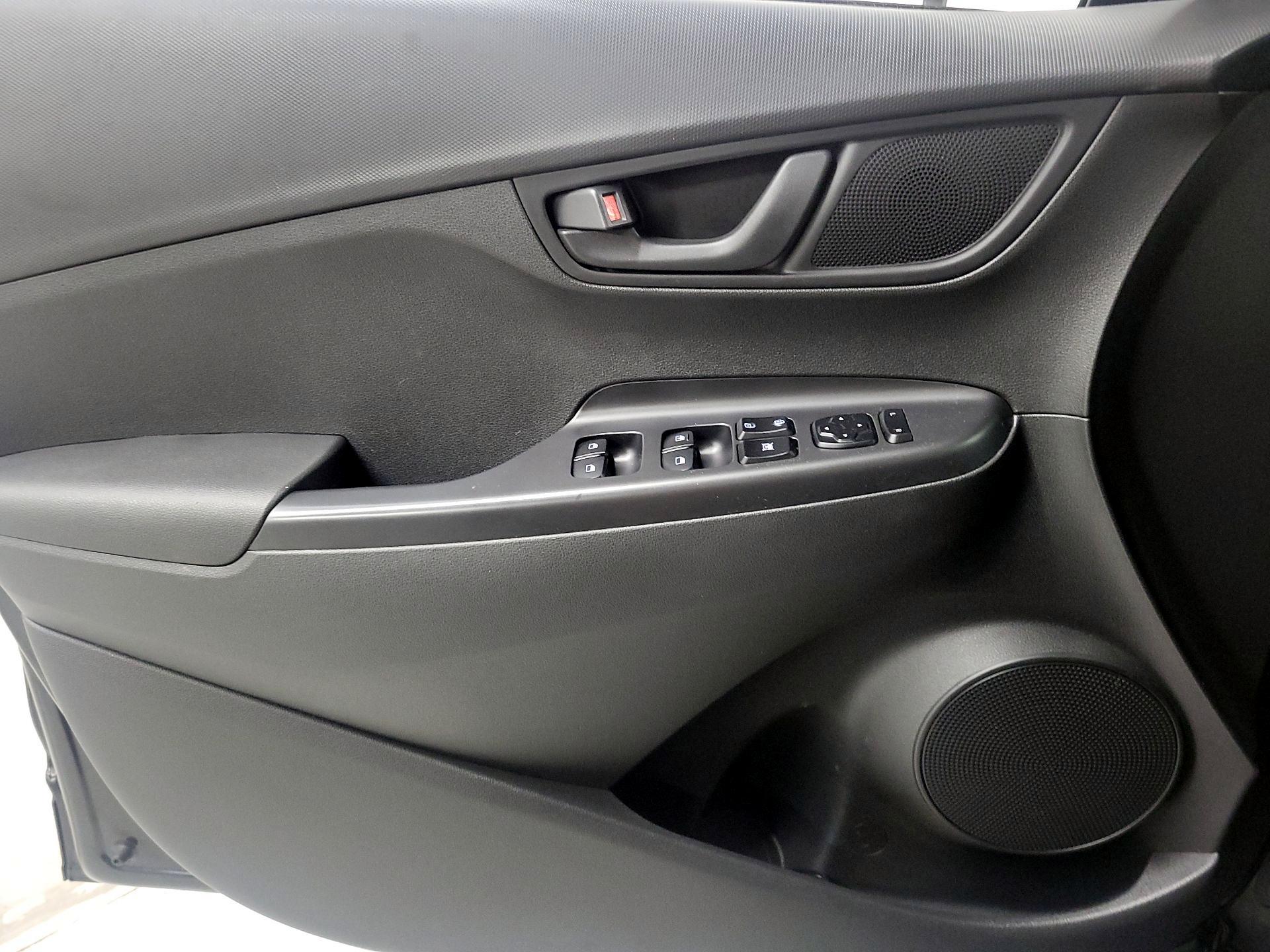 Thumbnail: 2019 Hyundai Kona - 12