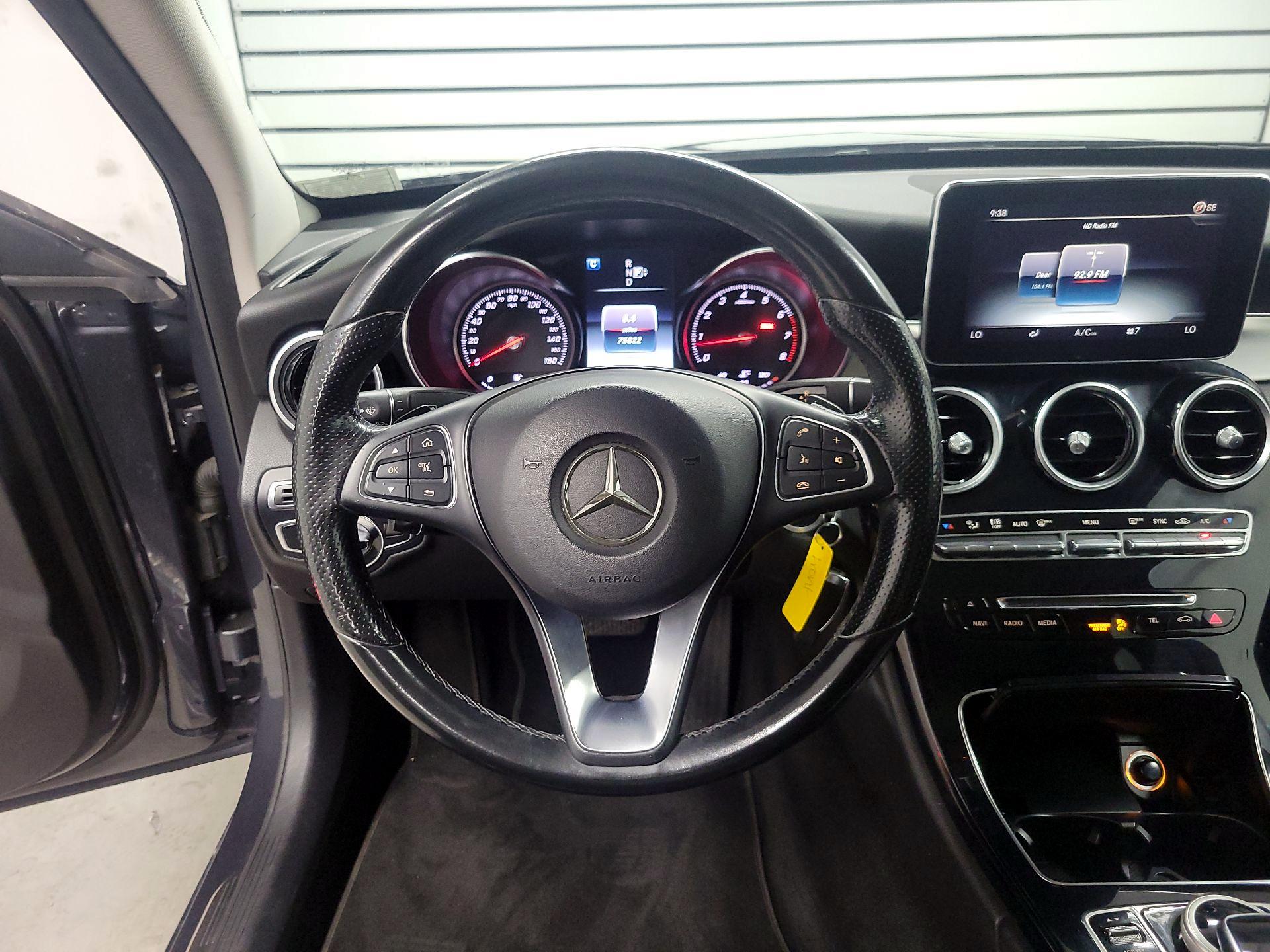 Thumbnail: 2015 Mercedes-Benz C-Class - 10
