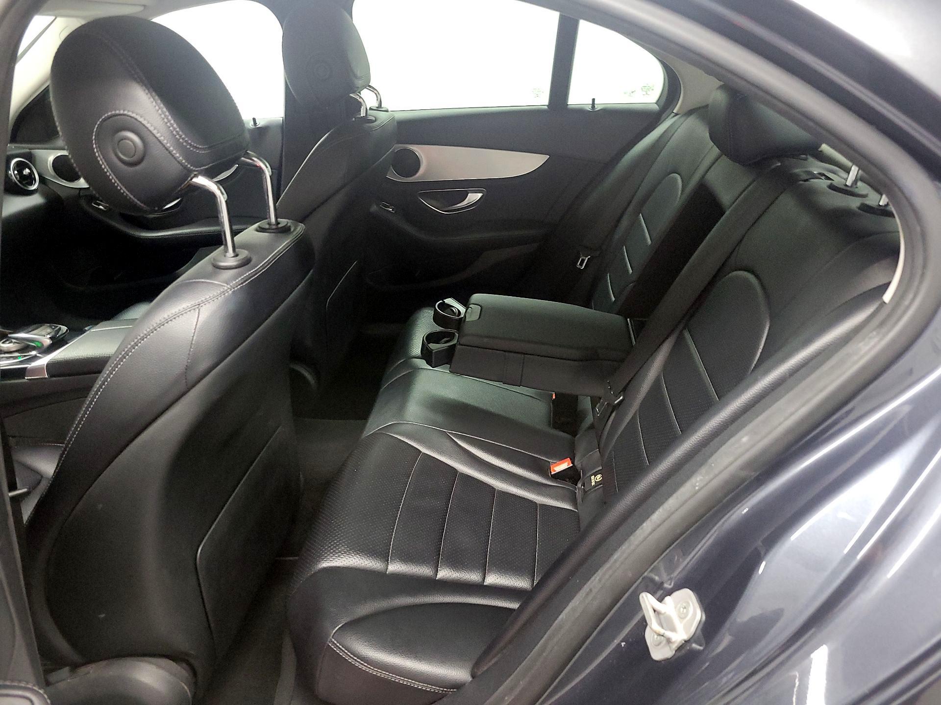 Thumbnail: 2015 Mercedes-Benz C-Class - 17