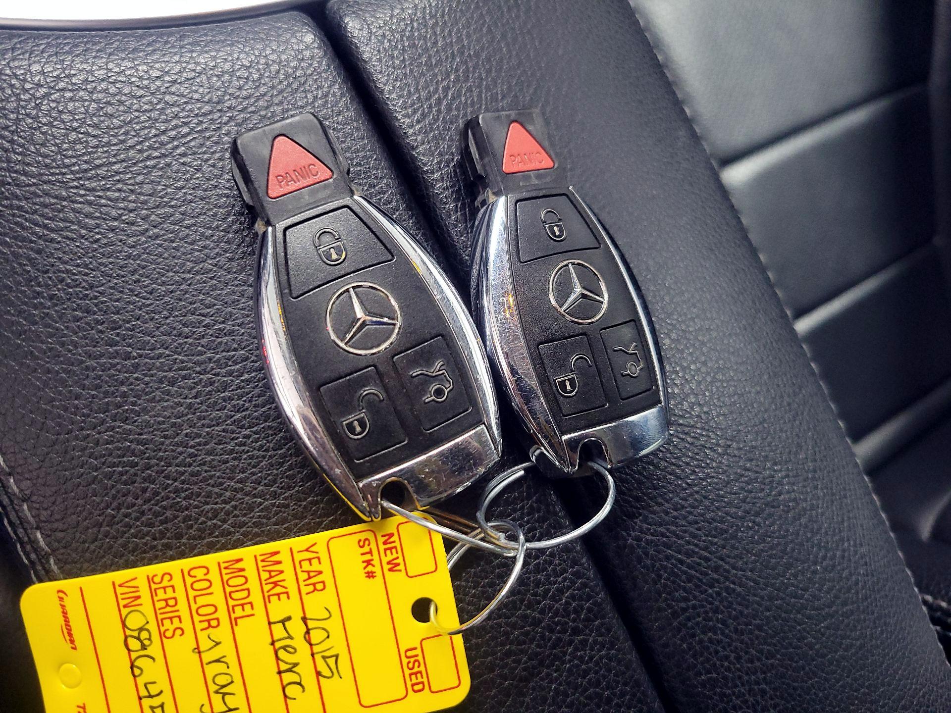 Thumbnail: 2015 Mercedes-Benz C-Class - 20