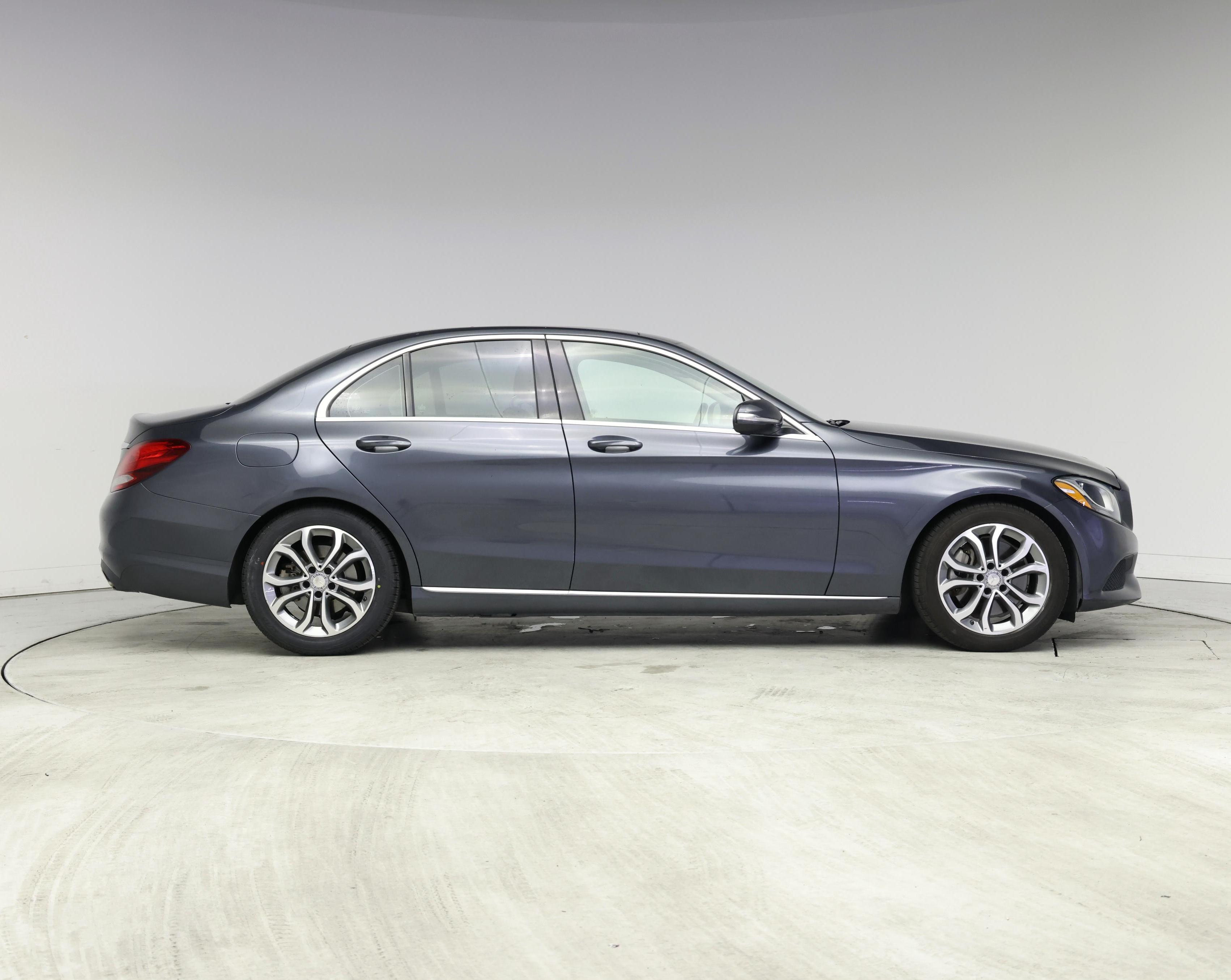 Thumbnail: 2015 Mercedes-Benz C-Class - 7