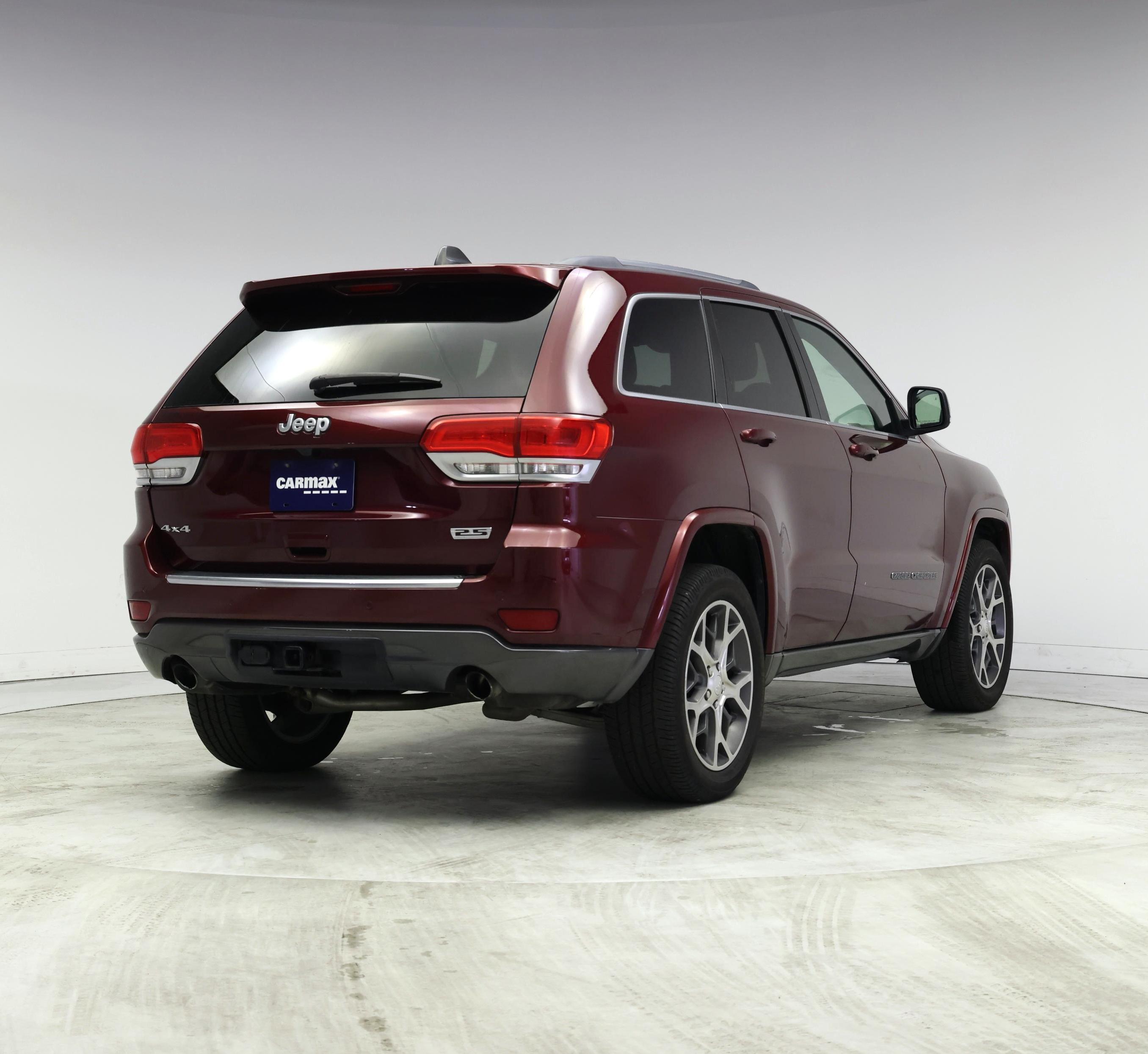 Thumbnail: 2018 Jeep Grand Cherokee - 8