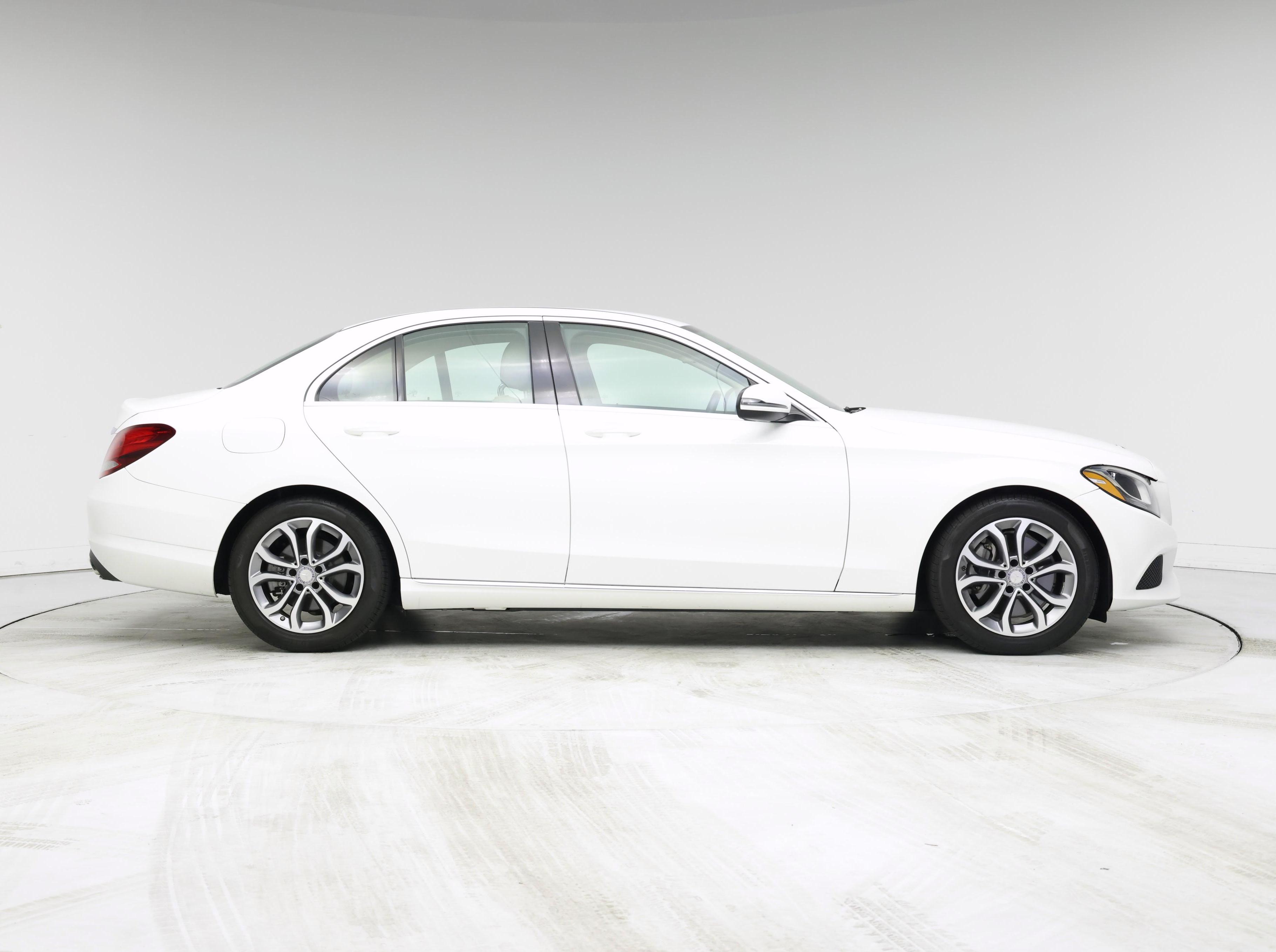 Thumbnail: 2017 Mercedes-Benz C-Class - 7