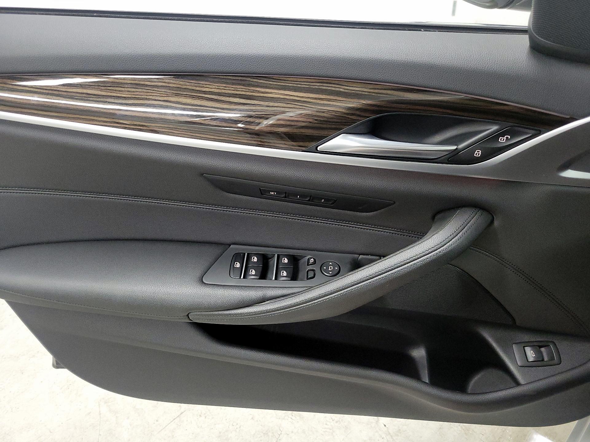 Thumbnail: 2019 BMW 5 Series - 12