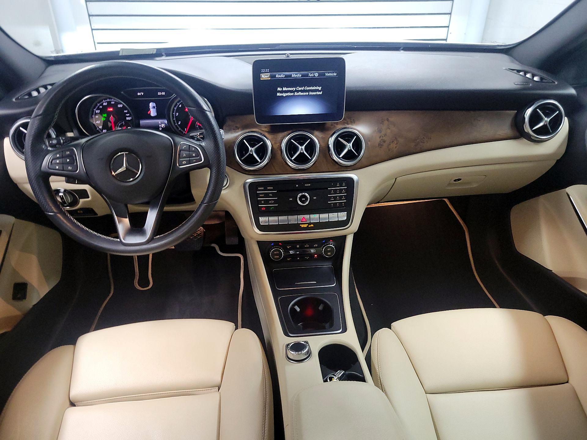 Thumbnail: 2020 Mercedes-Benz GLA - 9
