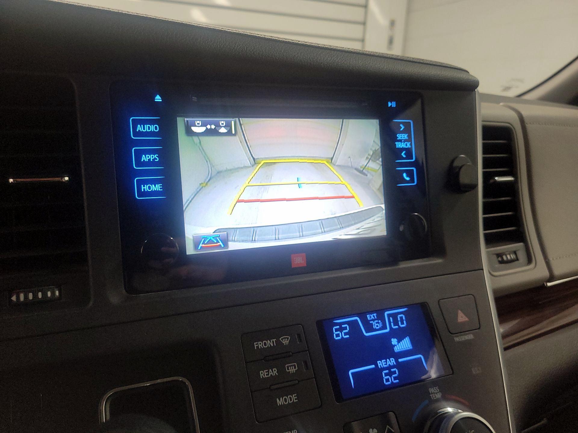 Thumbnail: 2015 Toyota Sienna - 14