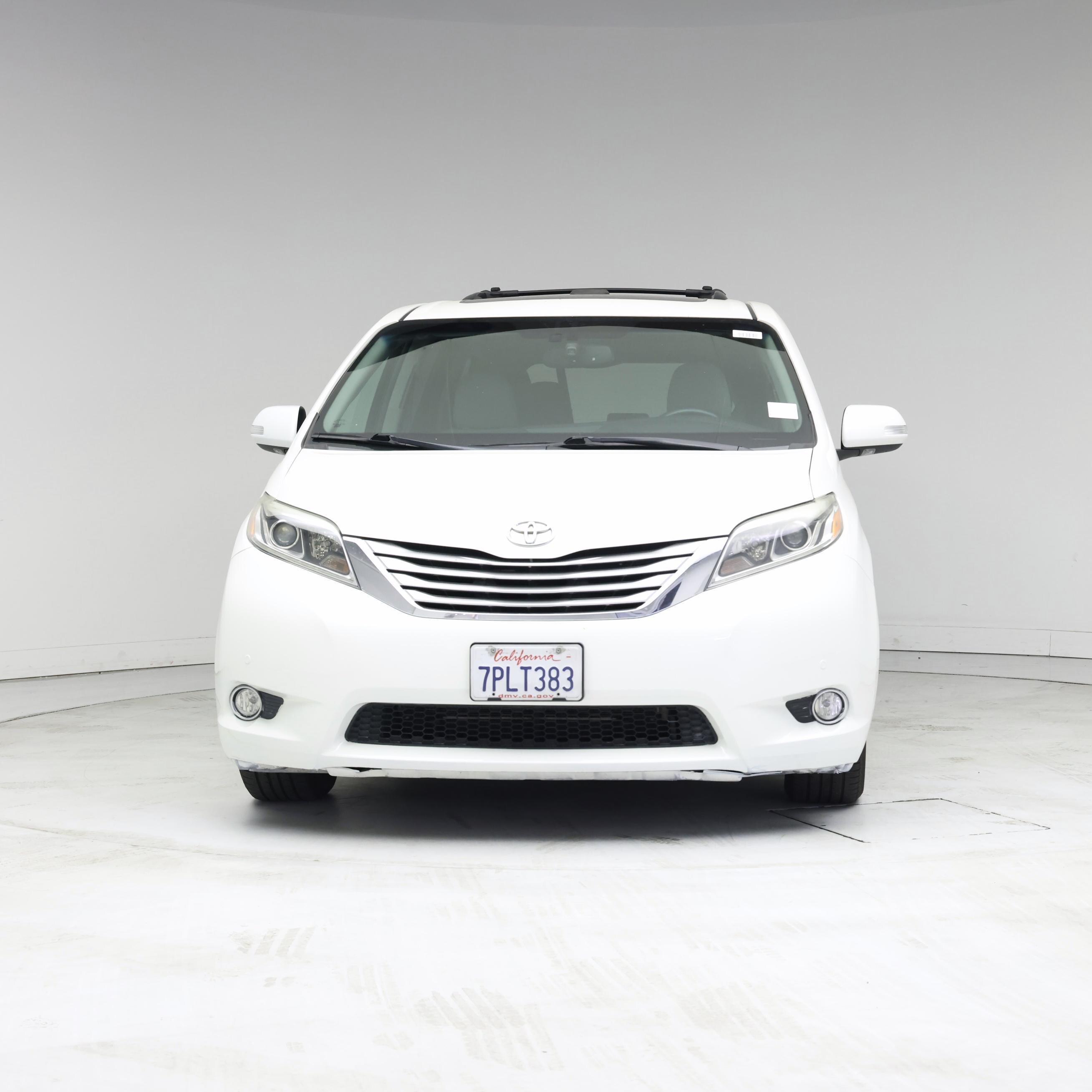 Thumbnail: 2015 Toyota Sienna - 5