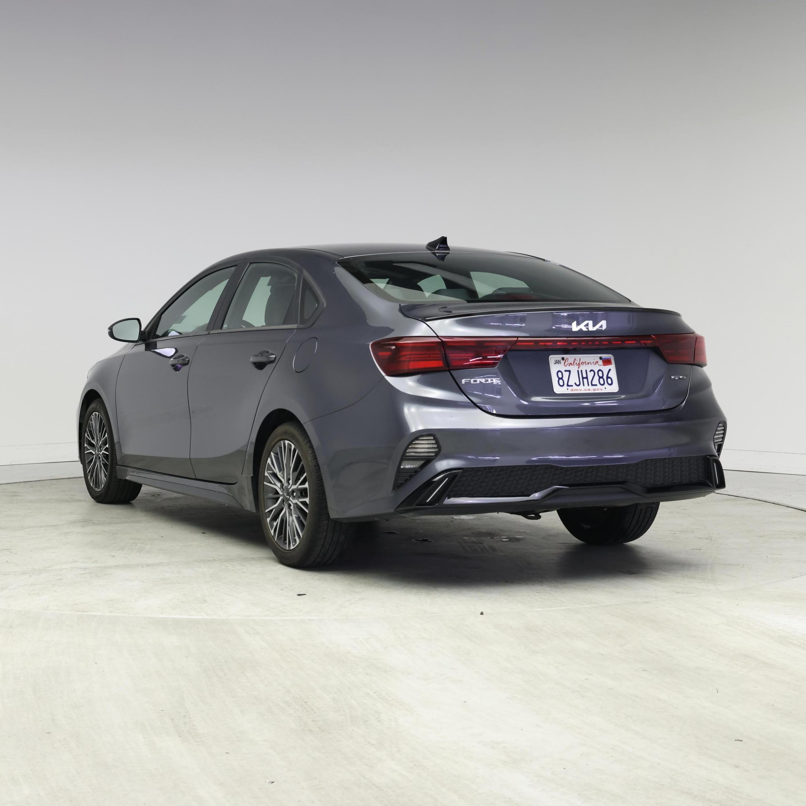 Thumbnail: 2022 Kia Forte - 2