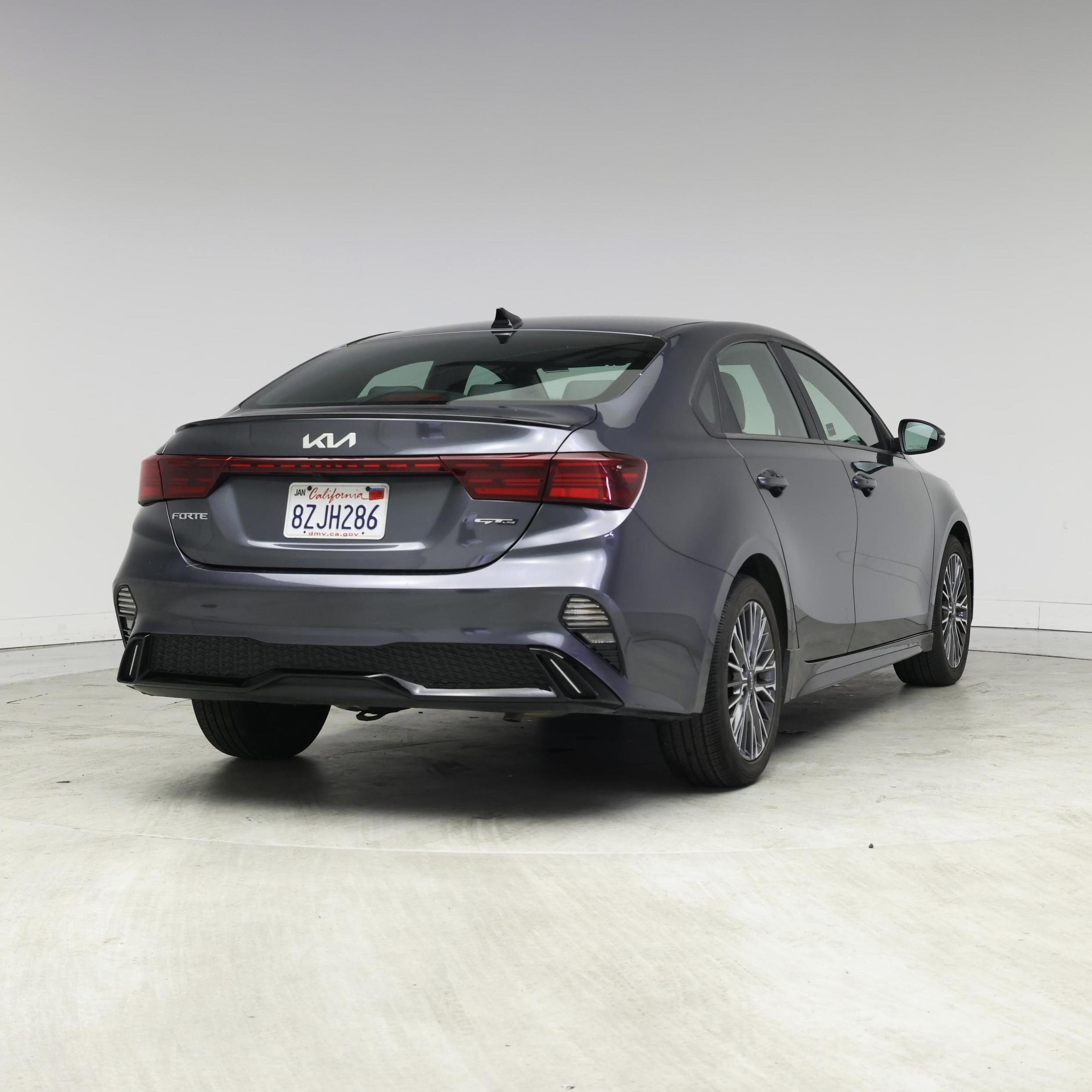 Thumbnail: 2022 Kia Forte - 8