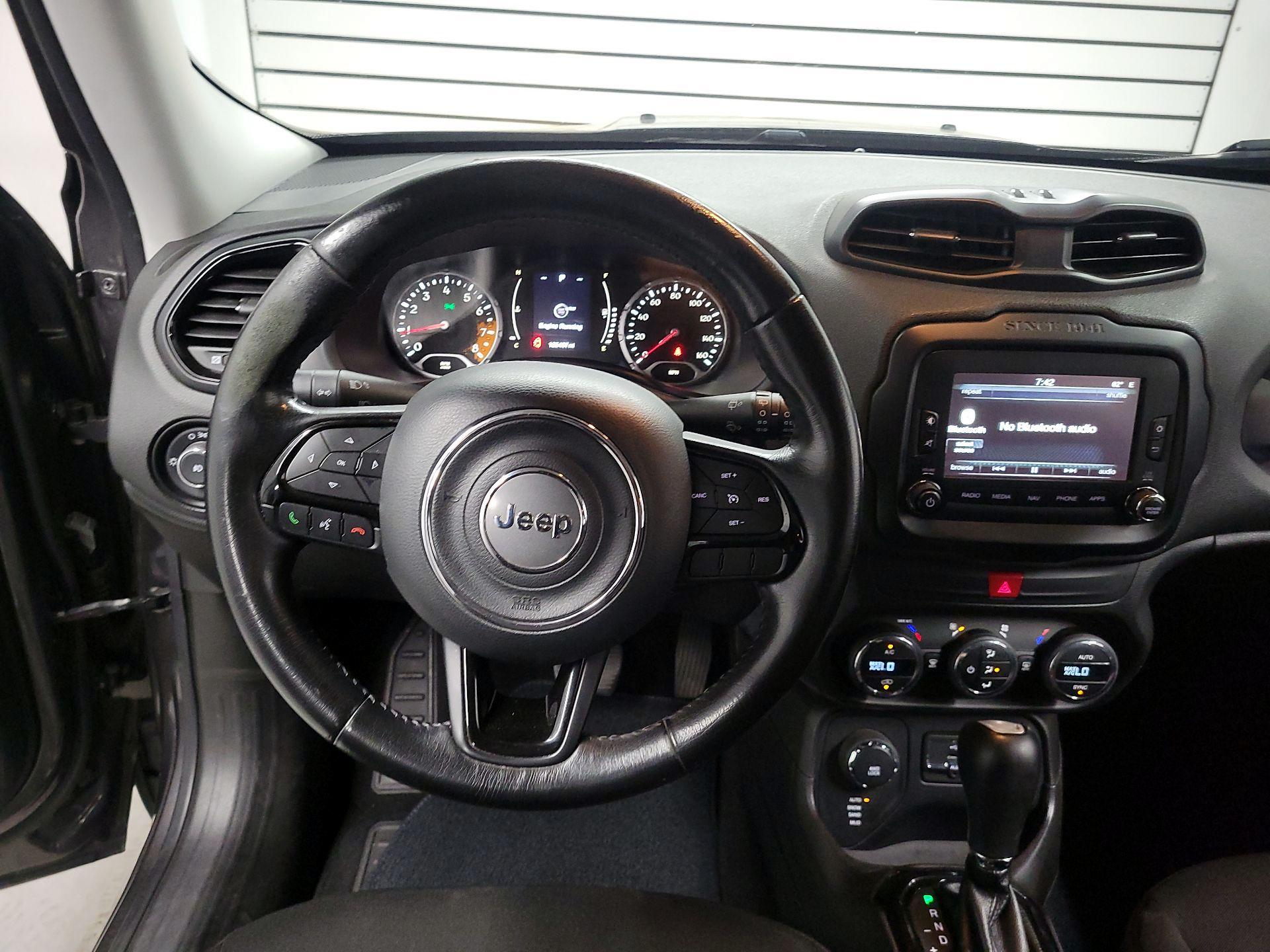 Thumbnail: 2016 Jeep Renegade - 10