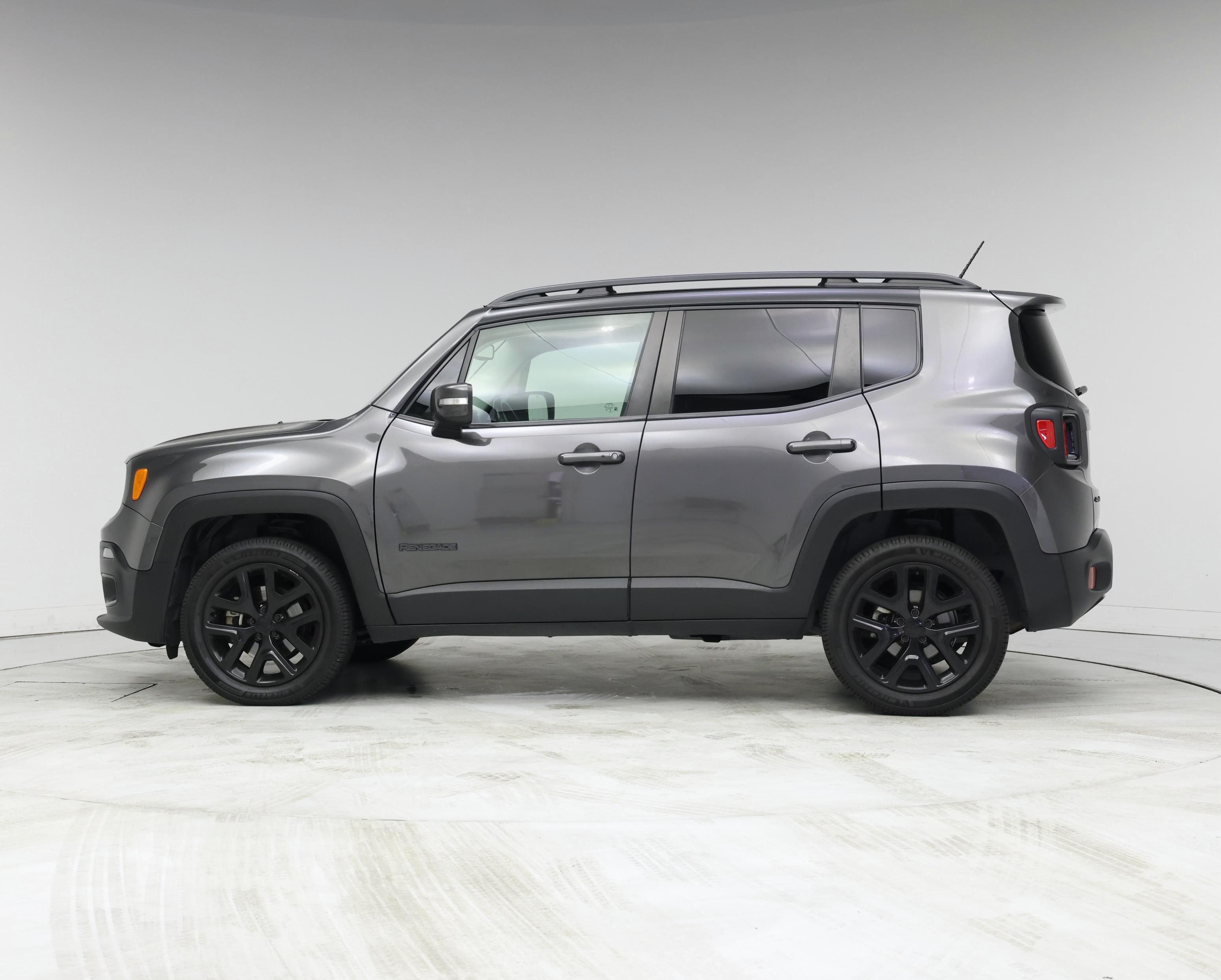 Thumbnail: 2016 Jeep Renegade - 3