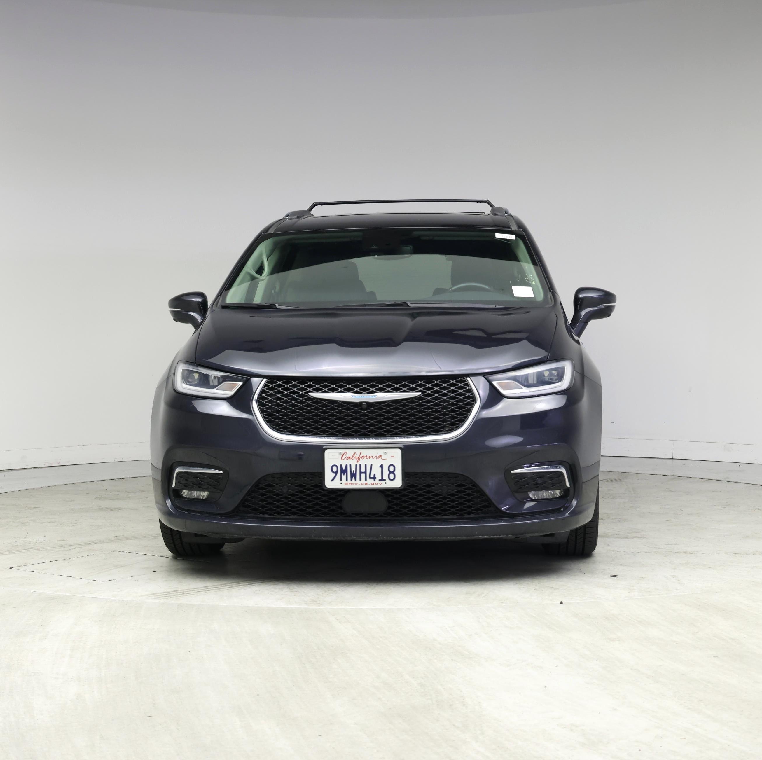 Thumbnail: 2021 Chrysler Pacifica - 5