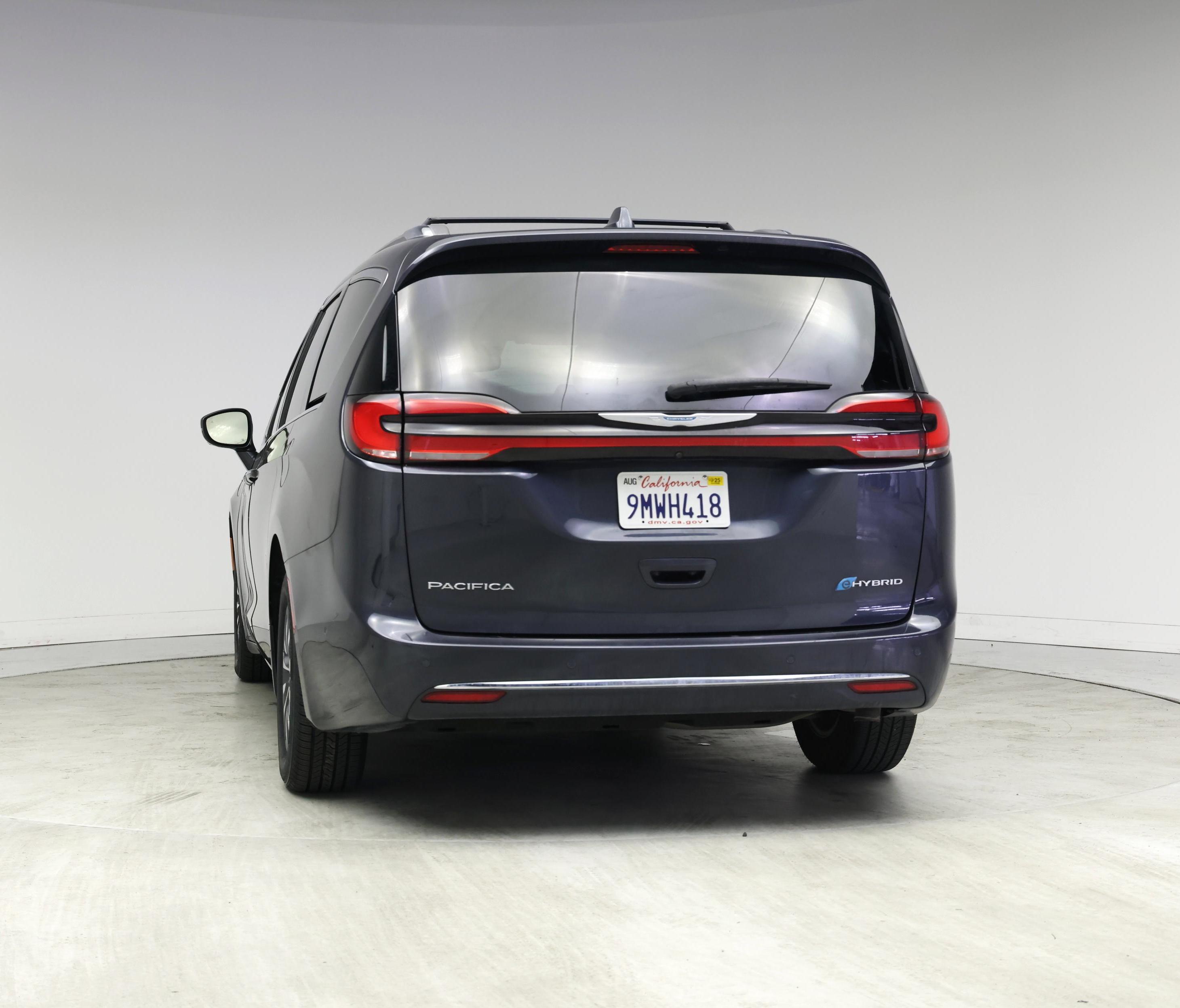 Thumbnail: 2021 Chrysler Pacifica - 6