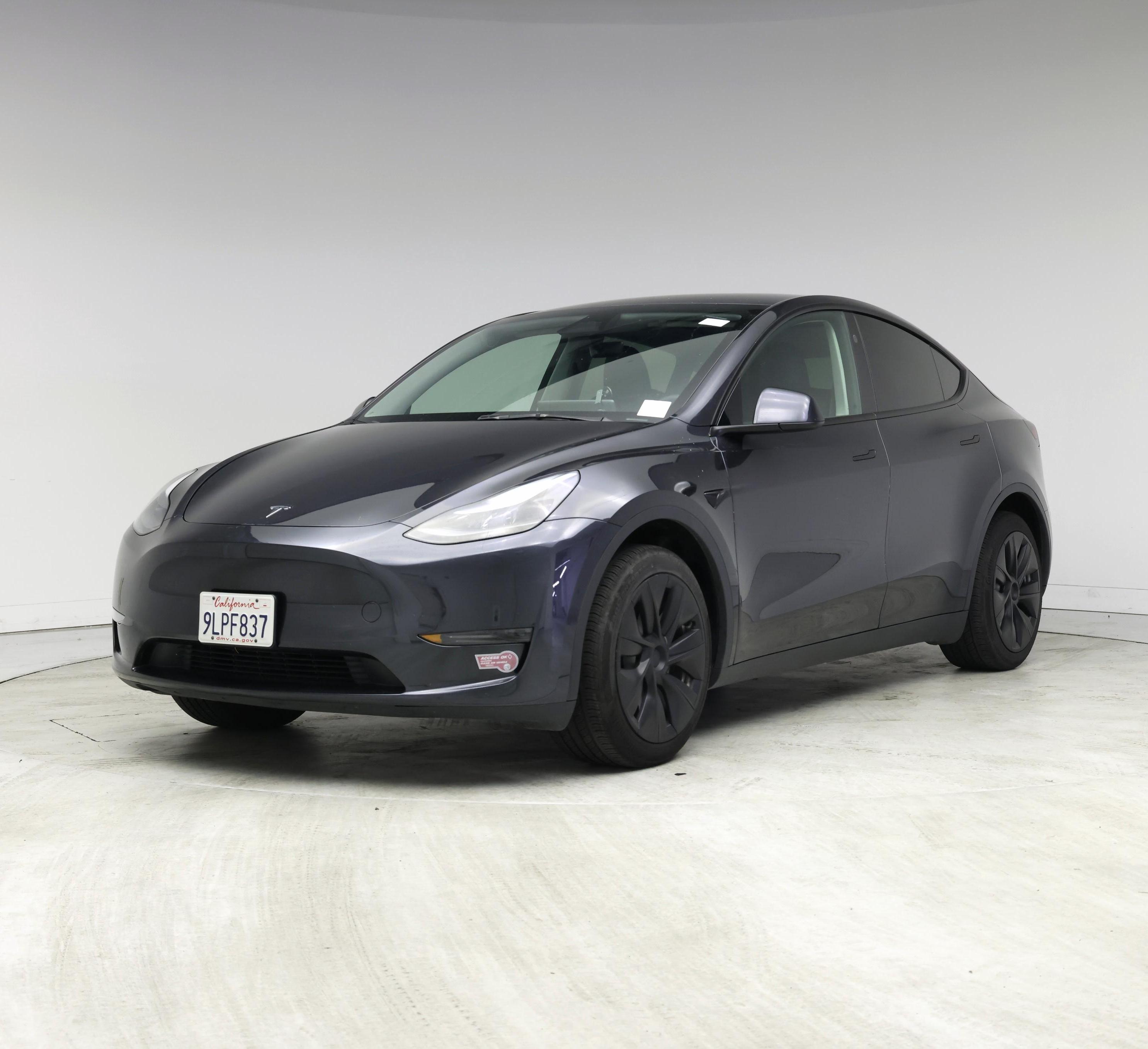 Thumbnail: 2024 Tesla Model Y - 4