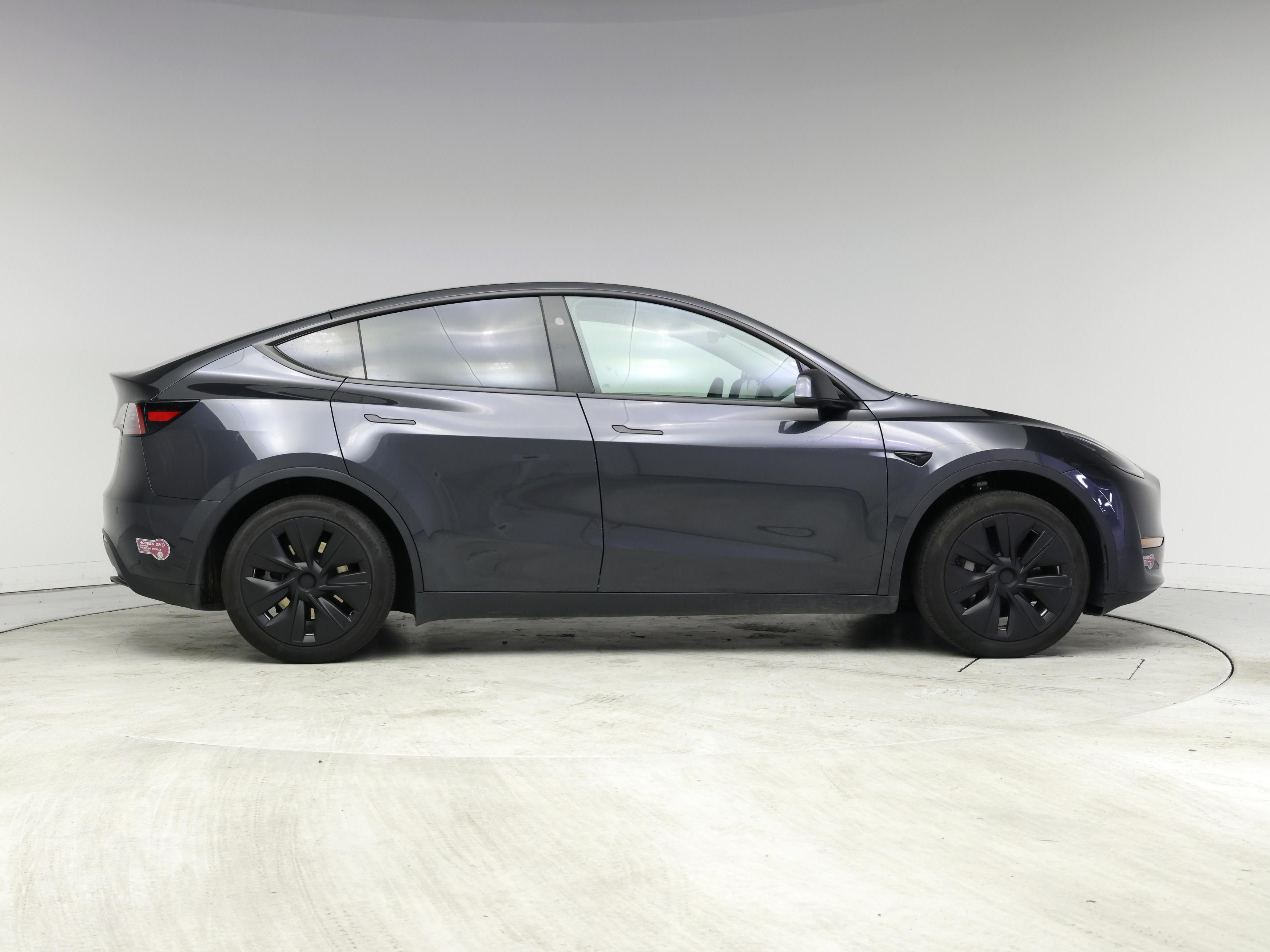 Thumbnail: 2024 Tesla Model Y - 7