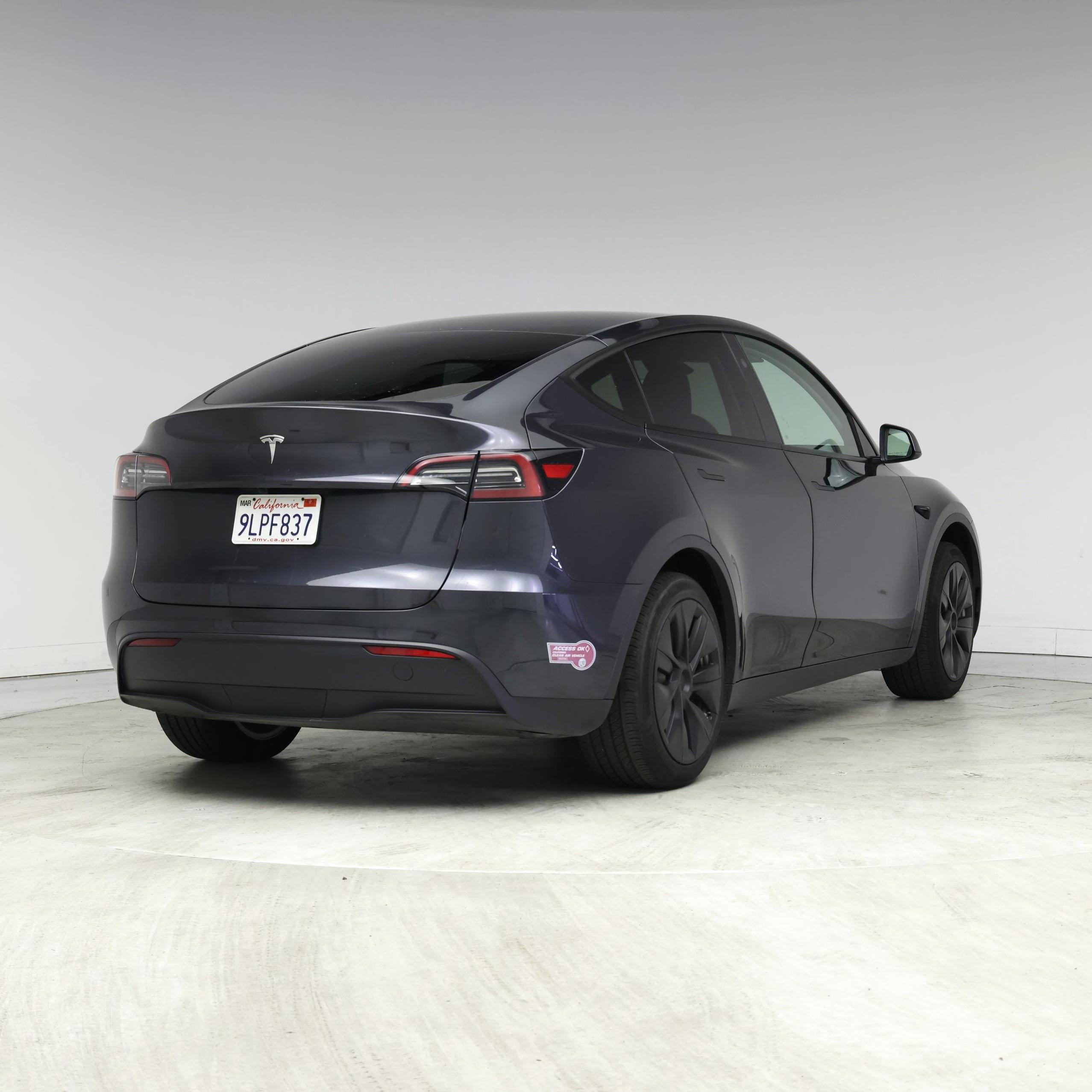Thumbnail: 2024 Tesla Model Y - 8