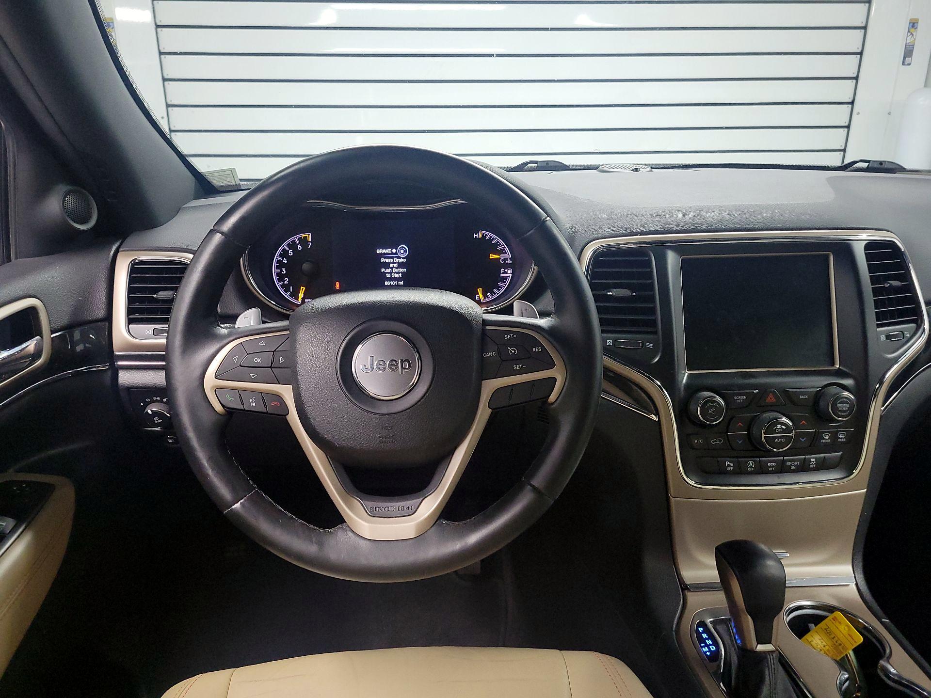 Thumbnail: 2017 Jeep Grand Cherokee - 10