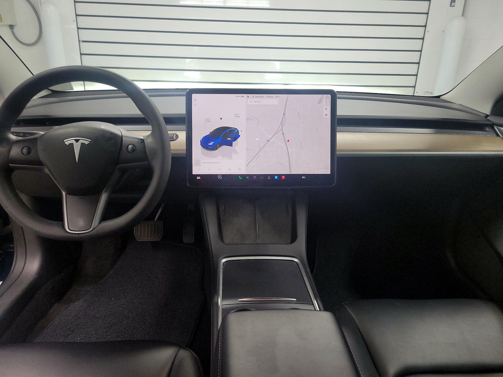 Thumbnail: 2023 Tesla Model 3 - 9