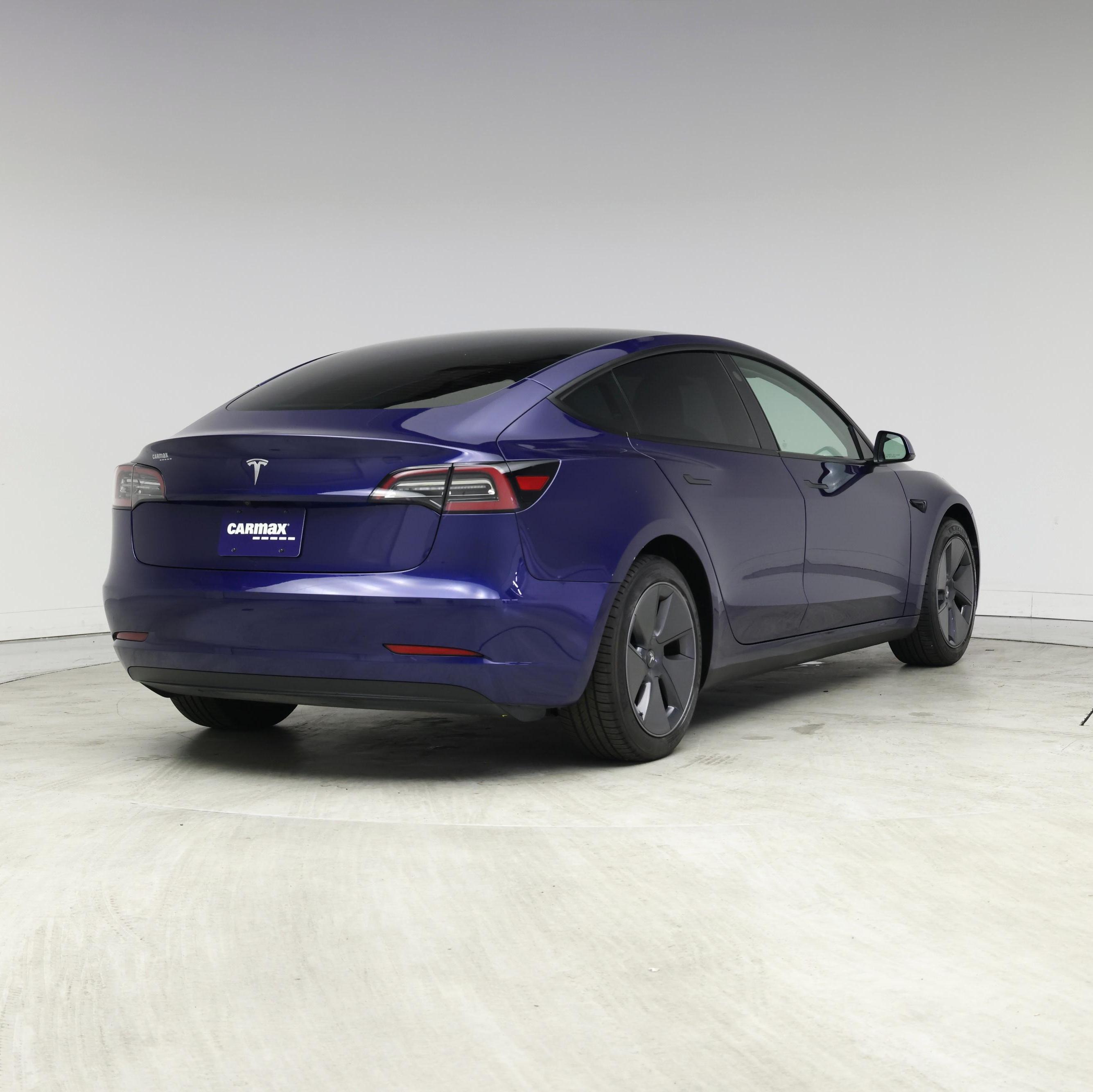 Thumbnail: 2023 Tesla Model 3 - 8