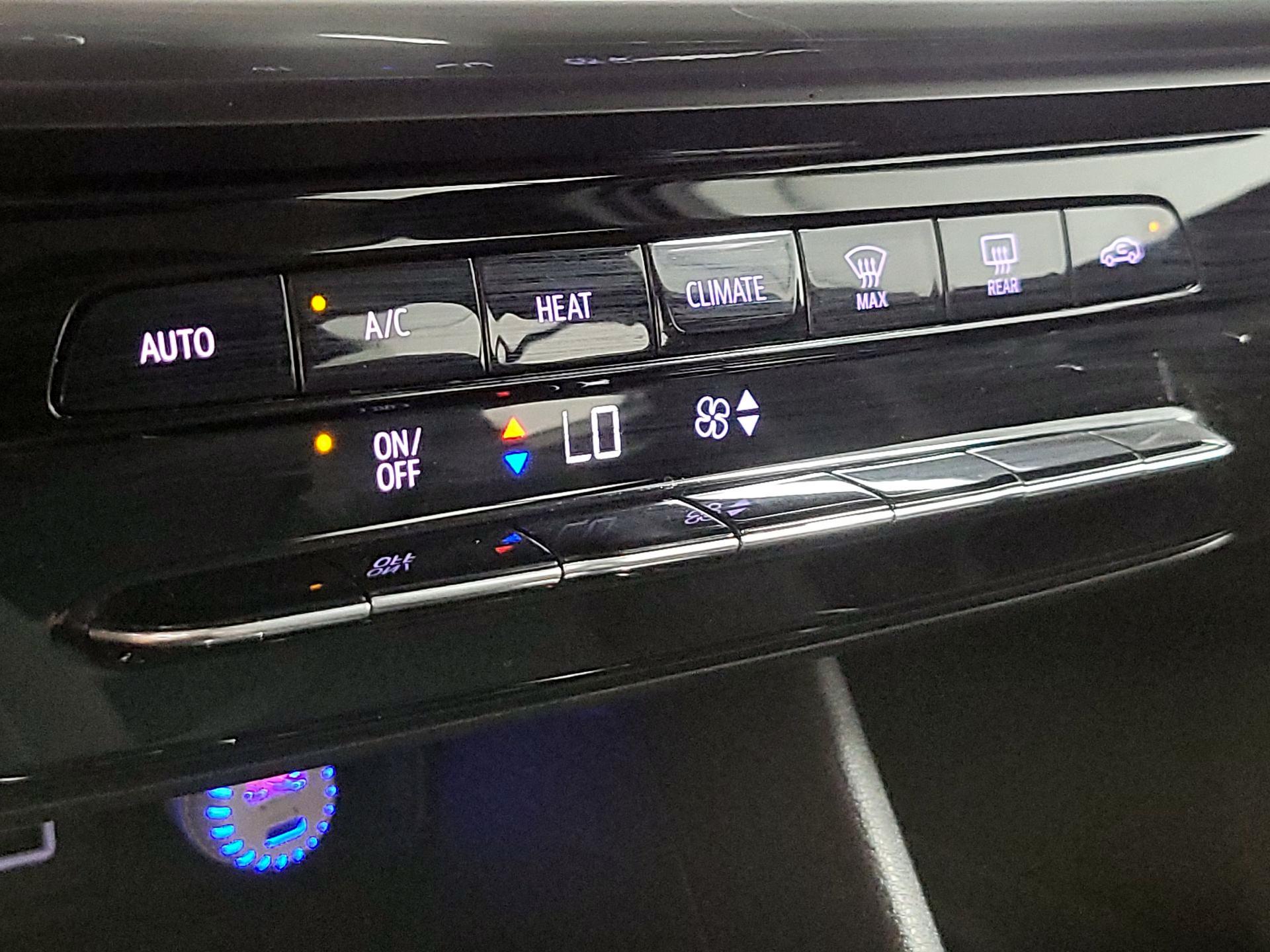 Thumbnail: 2023 Chevrolet Bolt EUV - 14