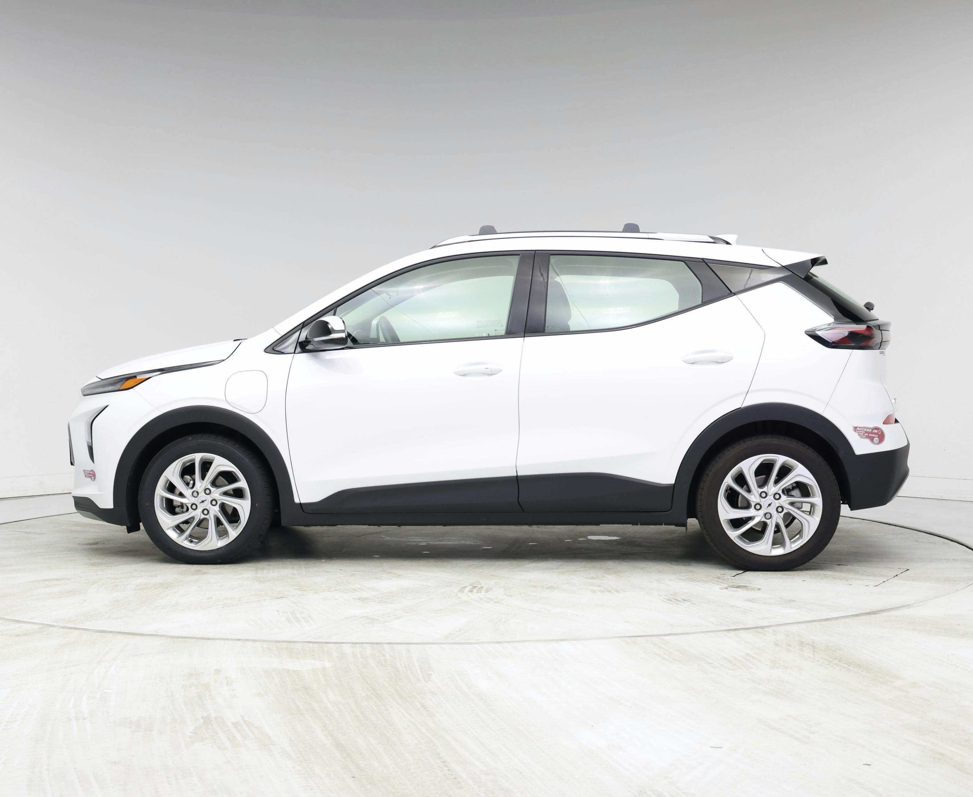 Thumbnail: 2023 Chevrolet Bolt EUV - 3