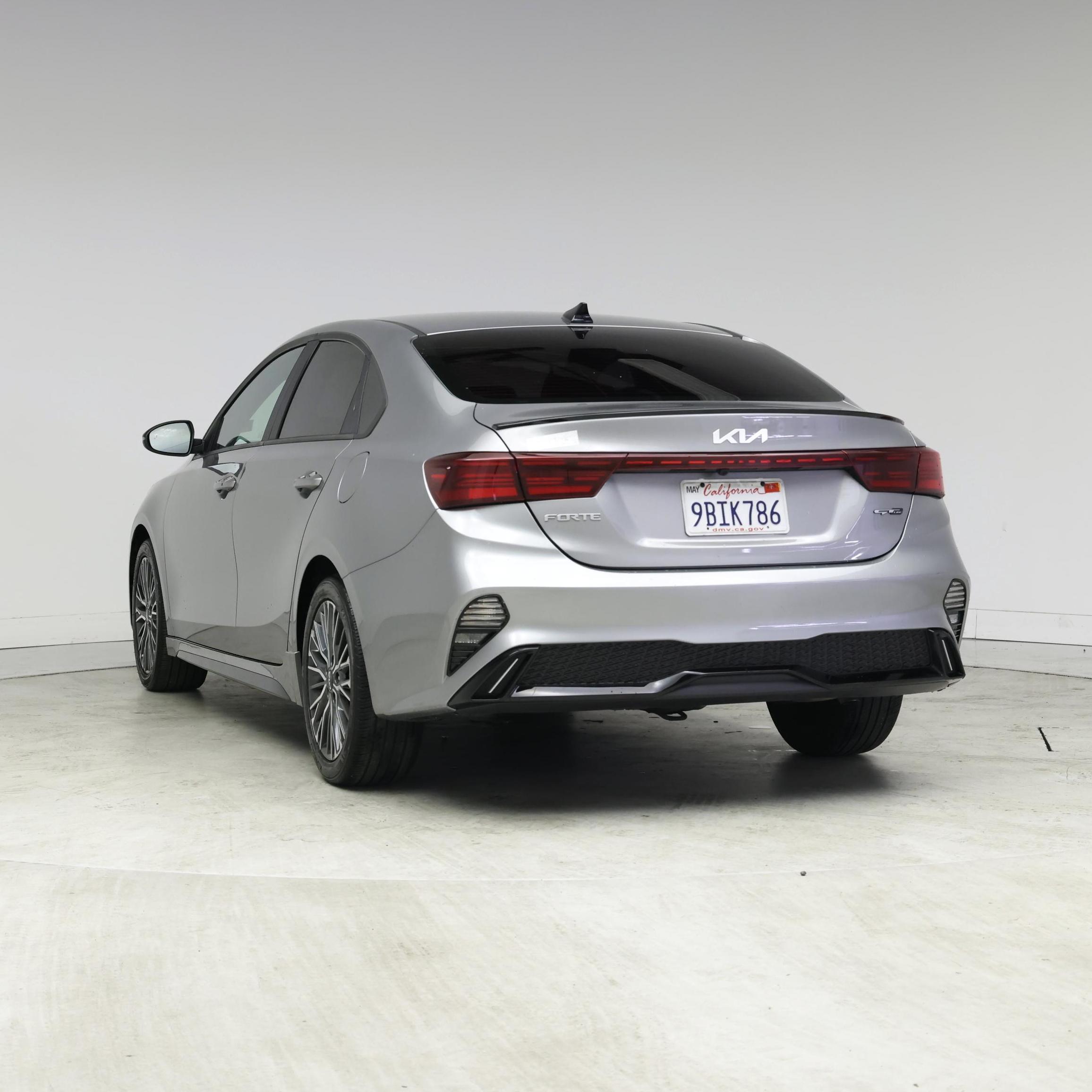 Thumbnail: 2022 Kia Forte - 2