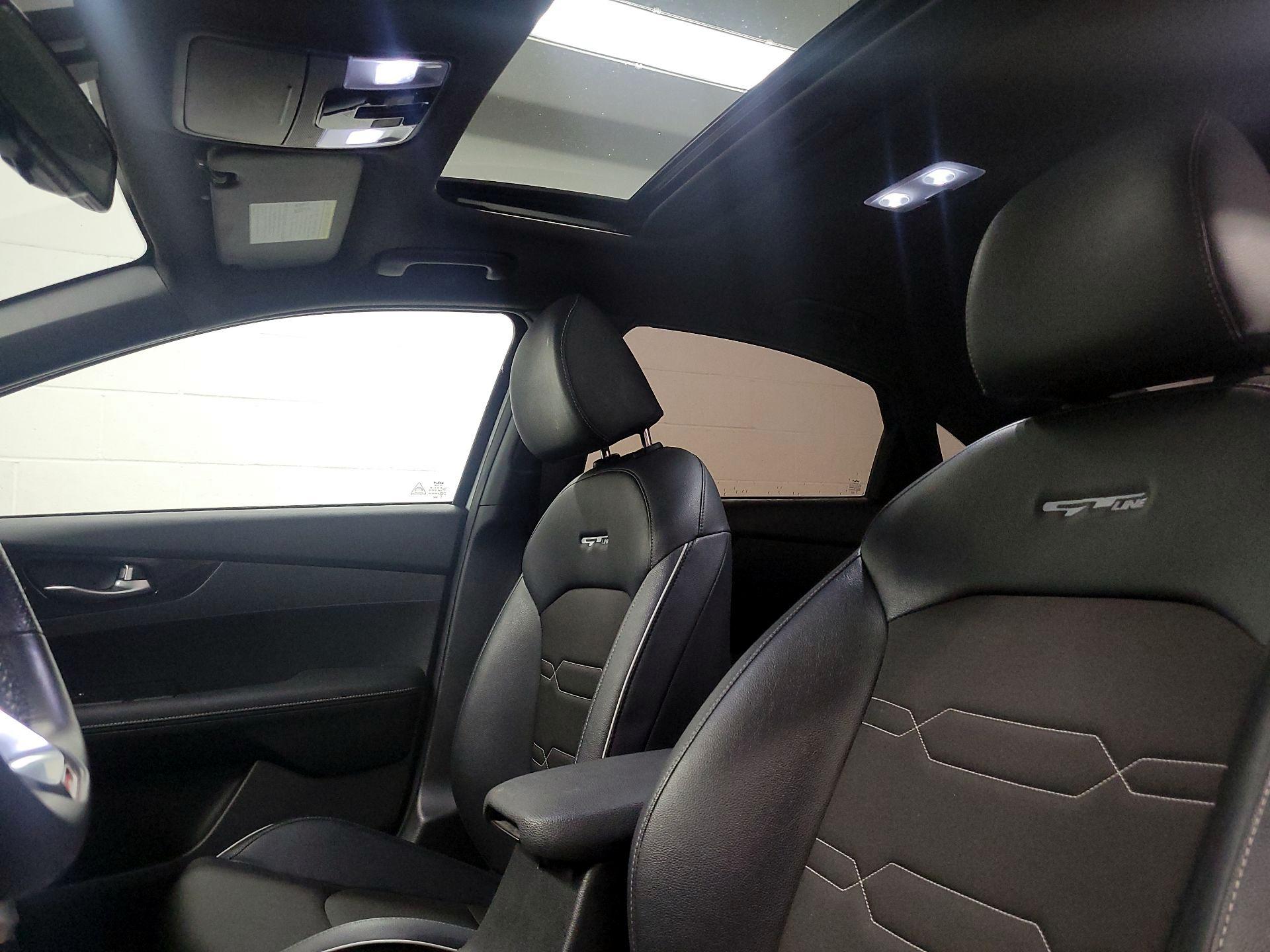 Thumbnail: 2022 Kia Forte - 20