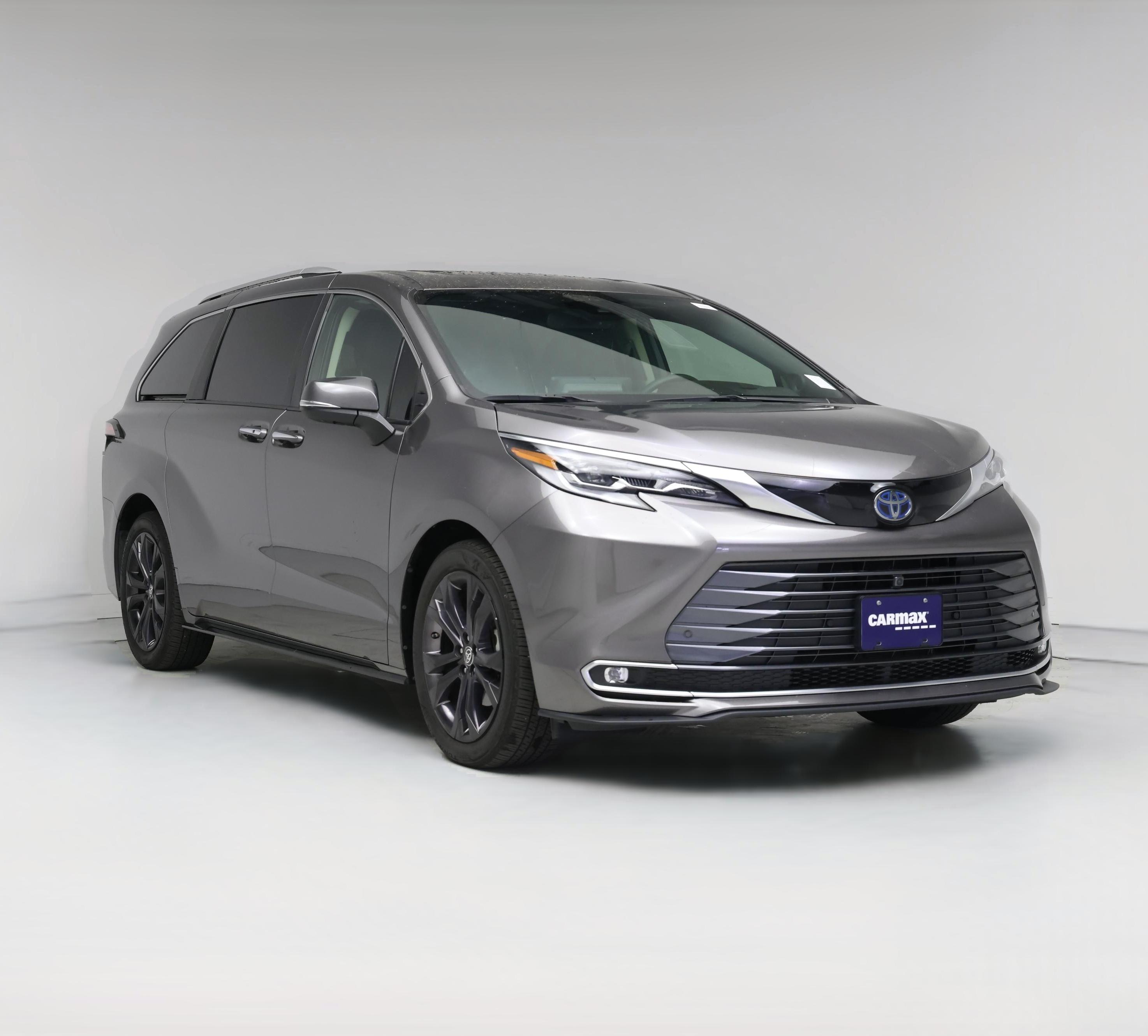 Thumbnail: 2022 Toyota Sienna - 1