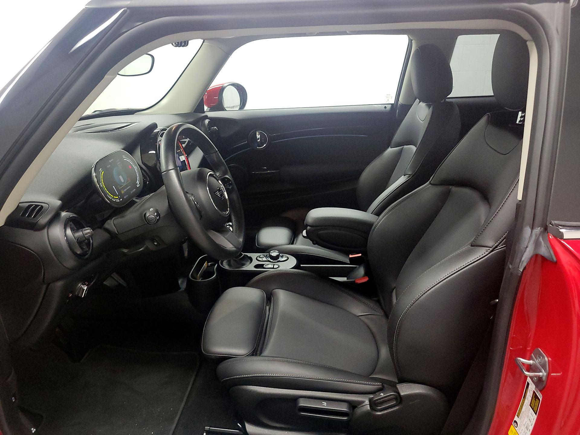 Thumbnail: 2022 MINI Cooper Hardtop - 11