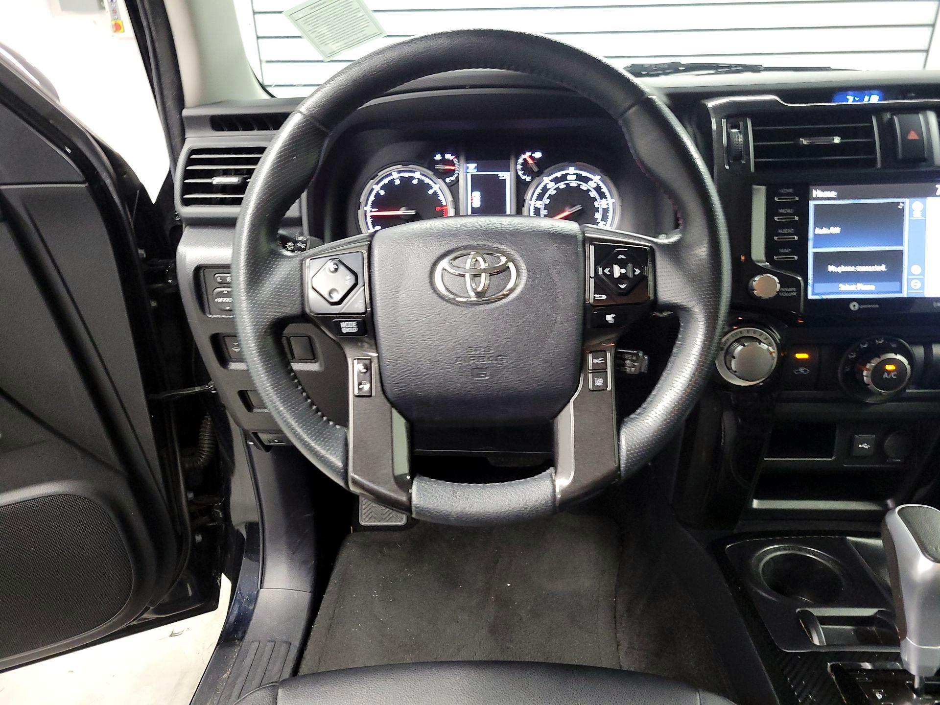 Thumbnail: 2021 Toyota 4Runner - 10